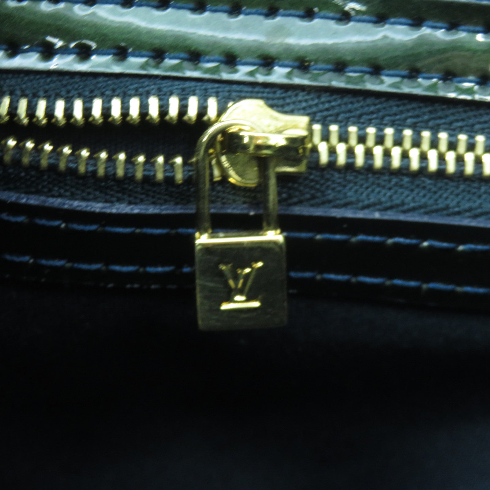 LOUIS VUITTON Monogram Vernis Wilshire PM金扣手挽袋綠色