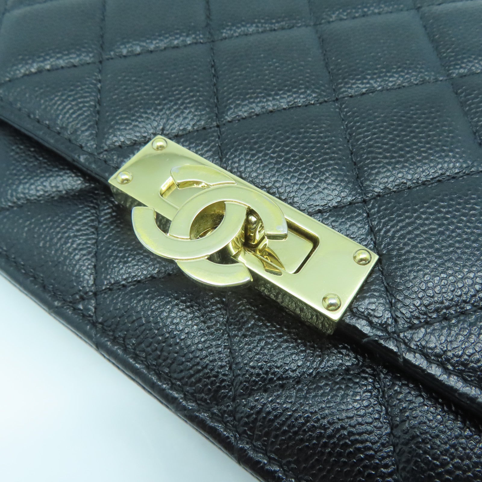 CHANEL 菱格牛皮皮革Chain Shoulder金扣鏈帶肩背袋黑色