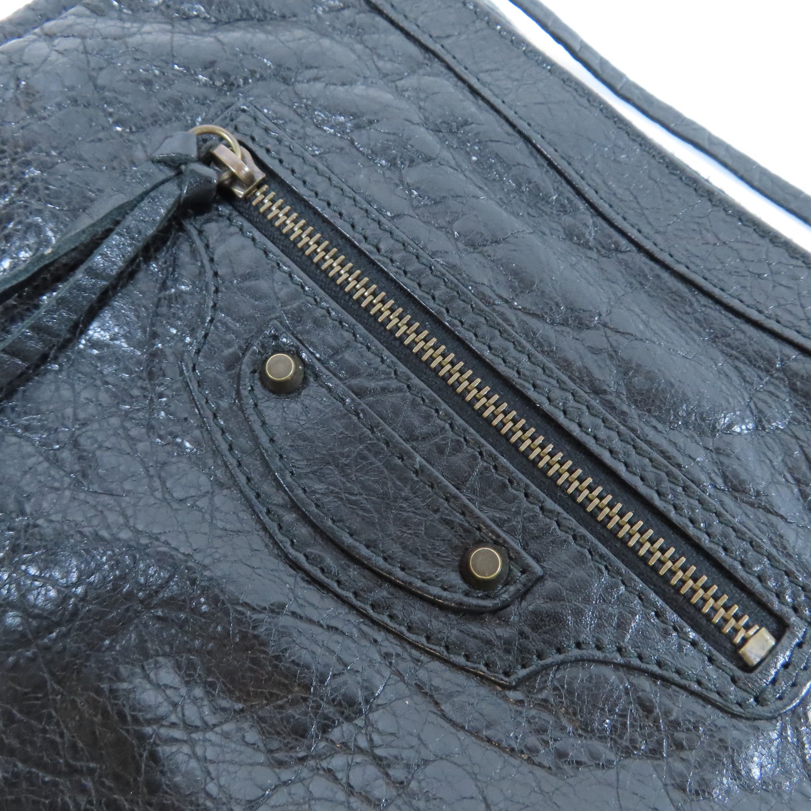 BALENCIAGA 皮革Classic Flat Crossbody Bag金扣肩背袋黑色