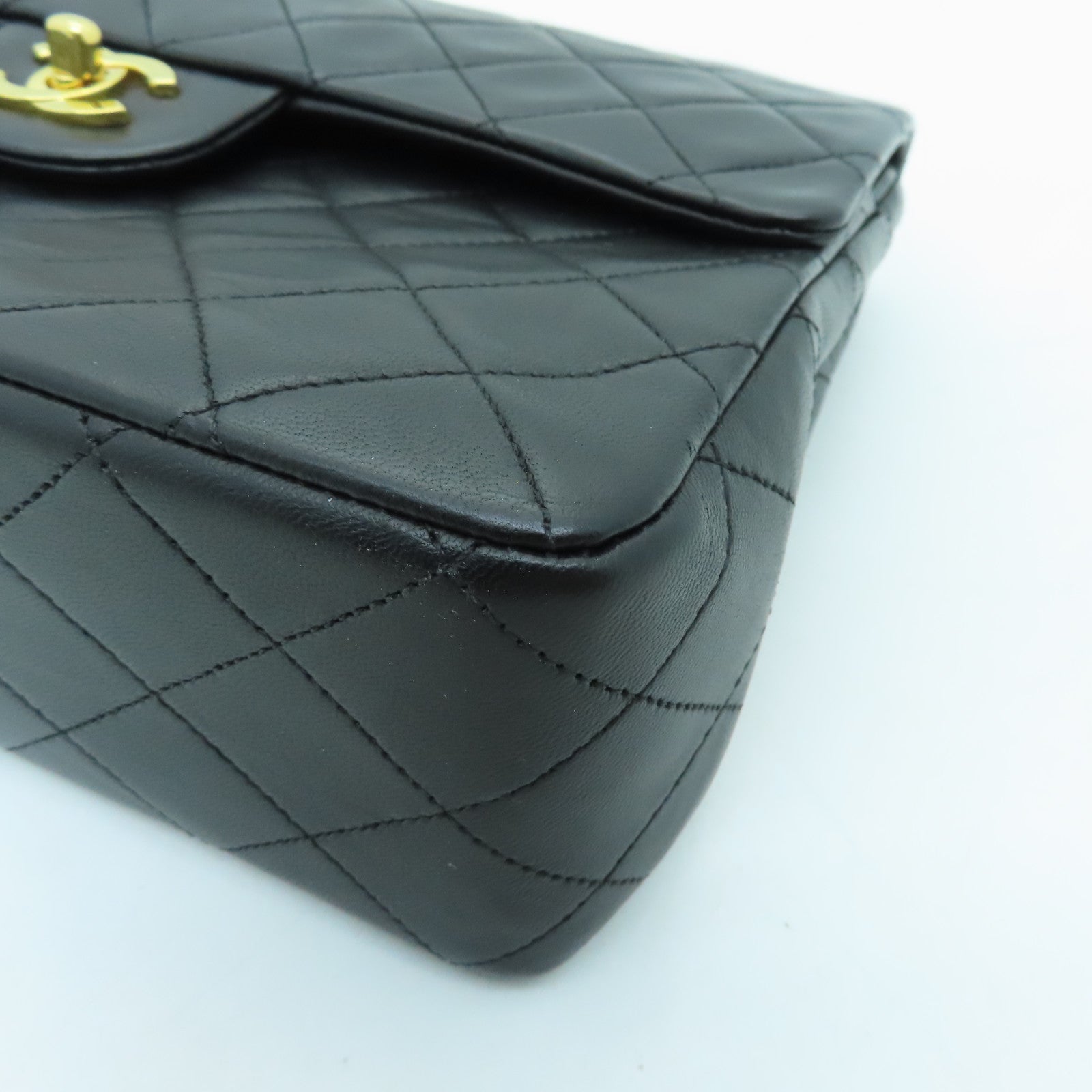 CHANEL Rhombus Sheepskin Leather Chain Shoulder Gold Buckle Hand Chain Belt Shoulder Bag Black
