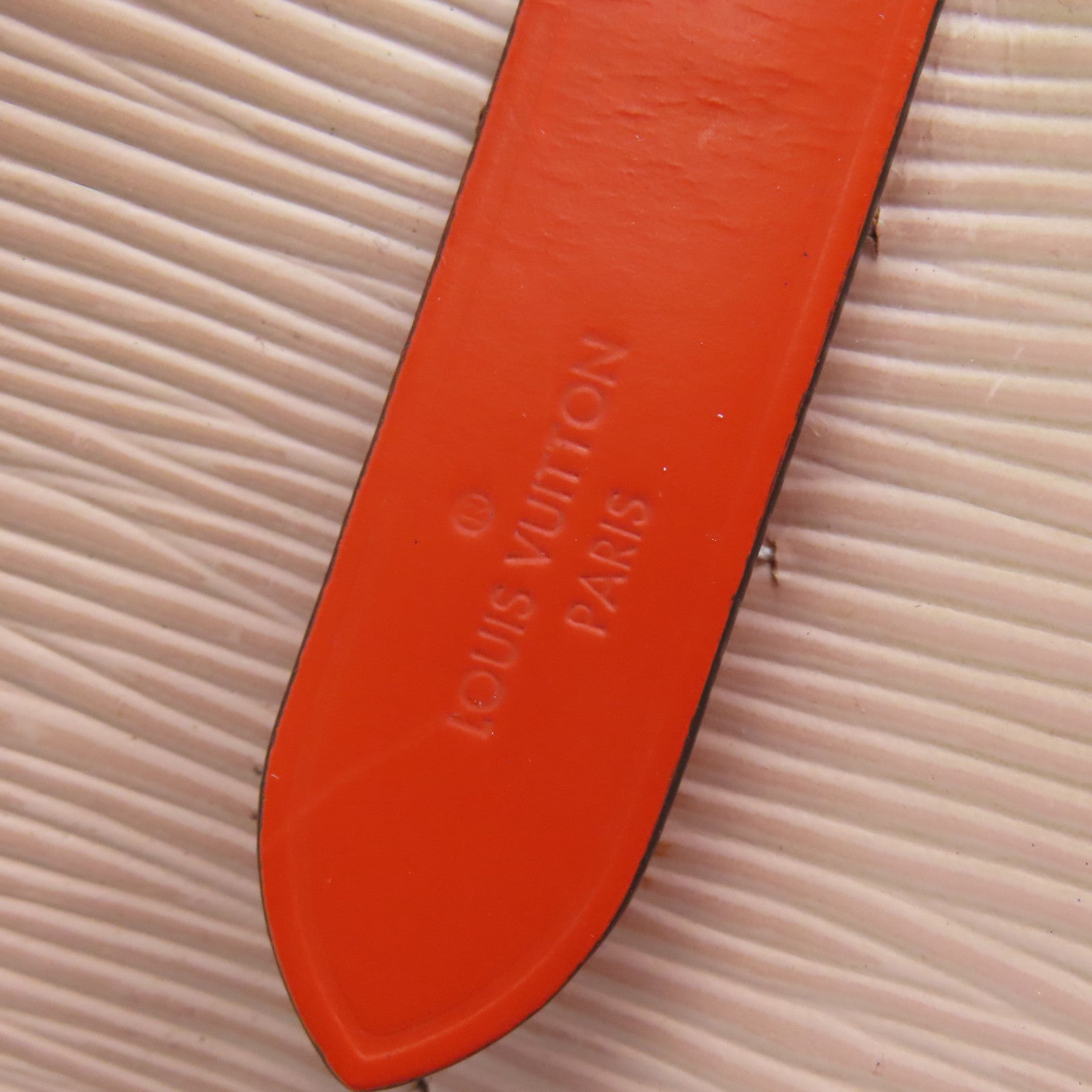 LOUIS VUITTON Epi NeoNoe MM金扣肩背袋粉红色