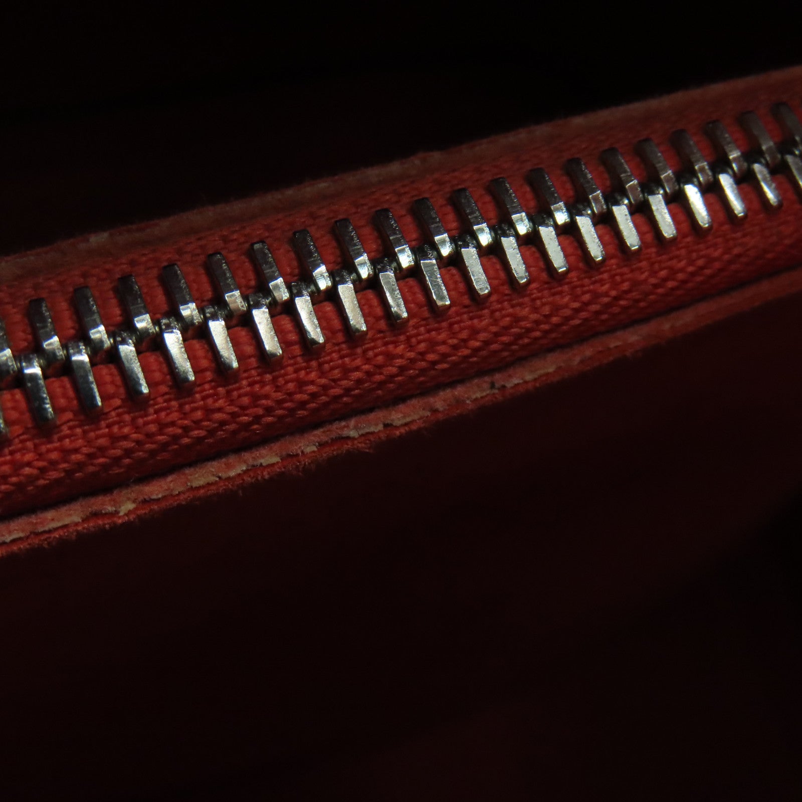 LOUIS VUITTON Epi NeoNoe MM金扣肩背袋粉红色