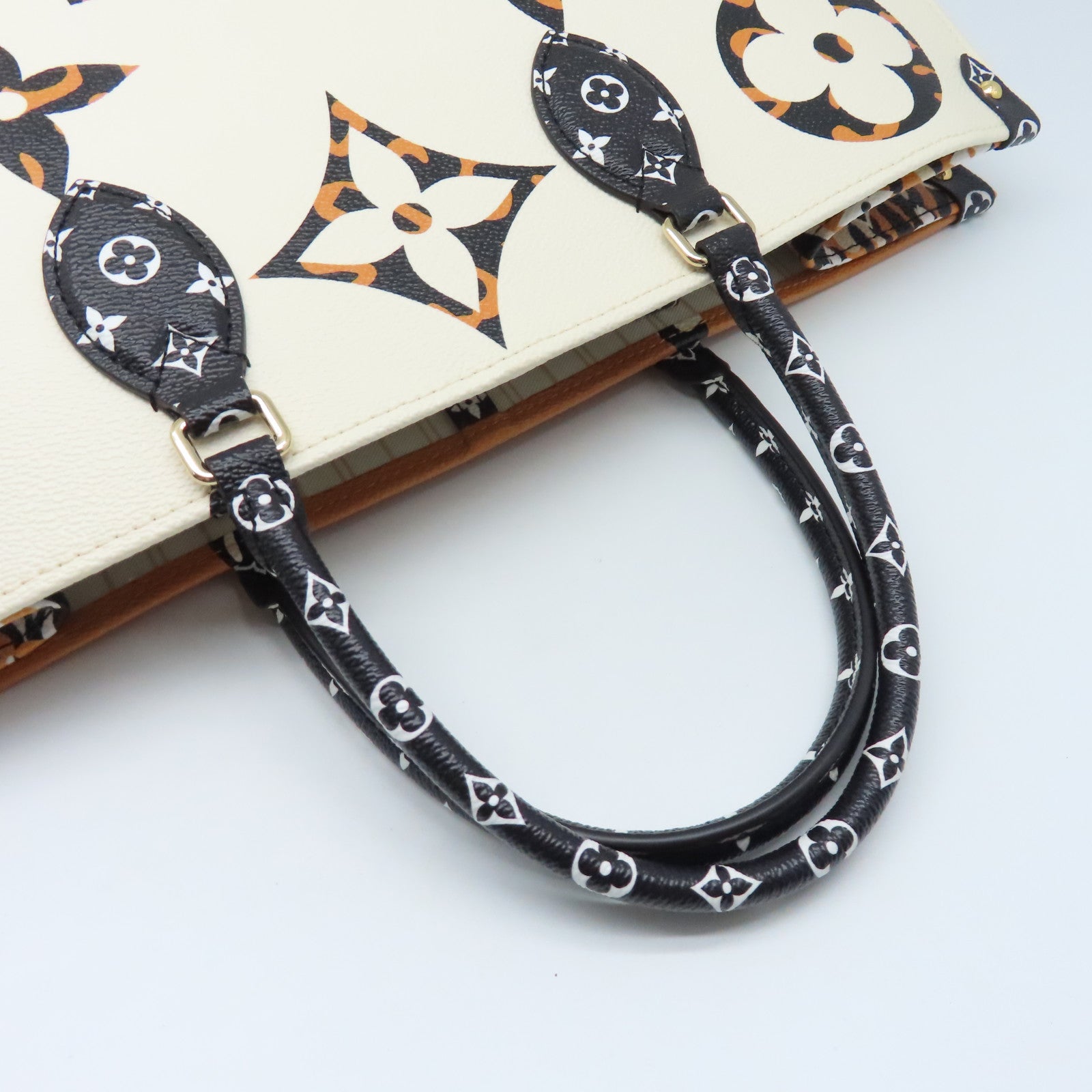 LOUIS VUITTON Monogram Jungle Onthego GM金扣手挽袋白色/棕色