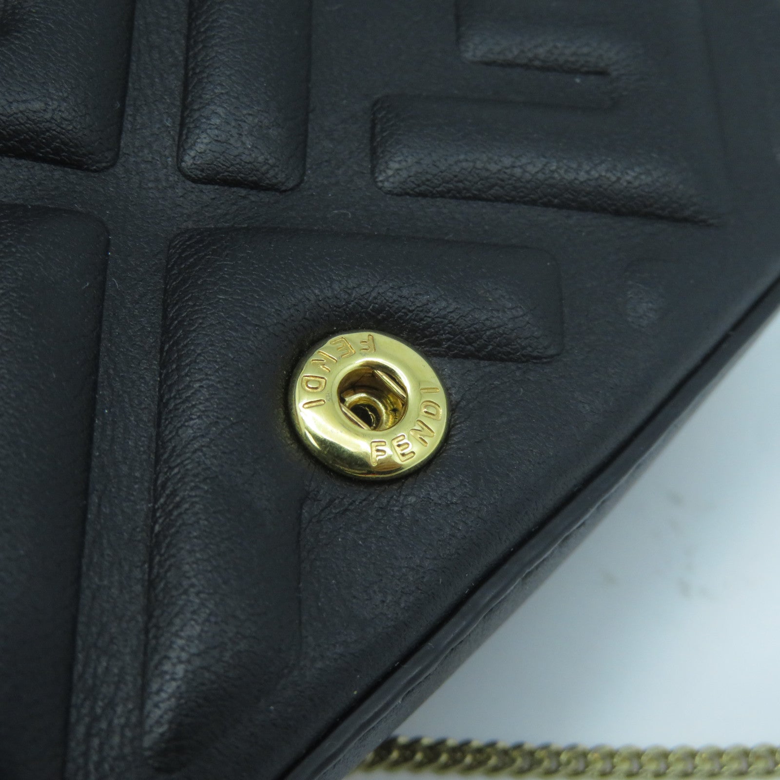 FENDI 牛皮皮革Card Case With Chain金扣鏈帶卡片套黑色