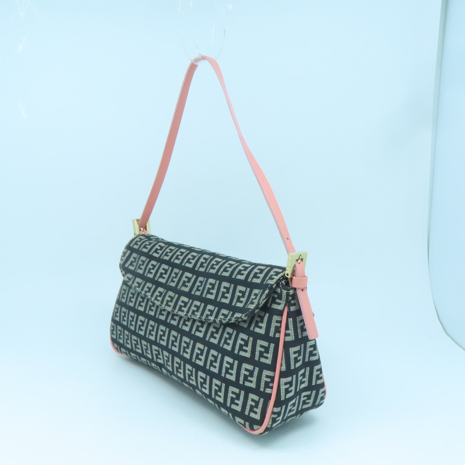 FENDI 帆布Shoulder Bag金扣肩背袋黑色/粉紅色