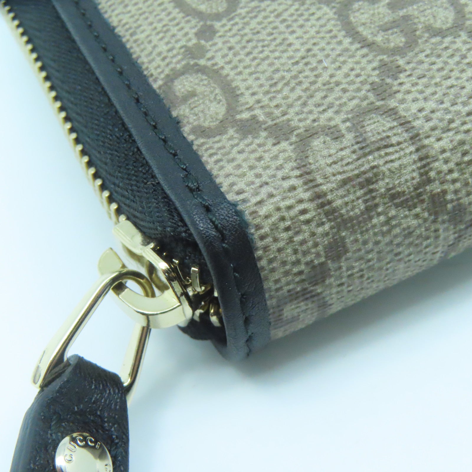 GUCCI 涂层皮革Round Wallet金扣长钱包啡色