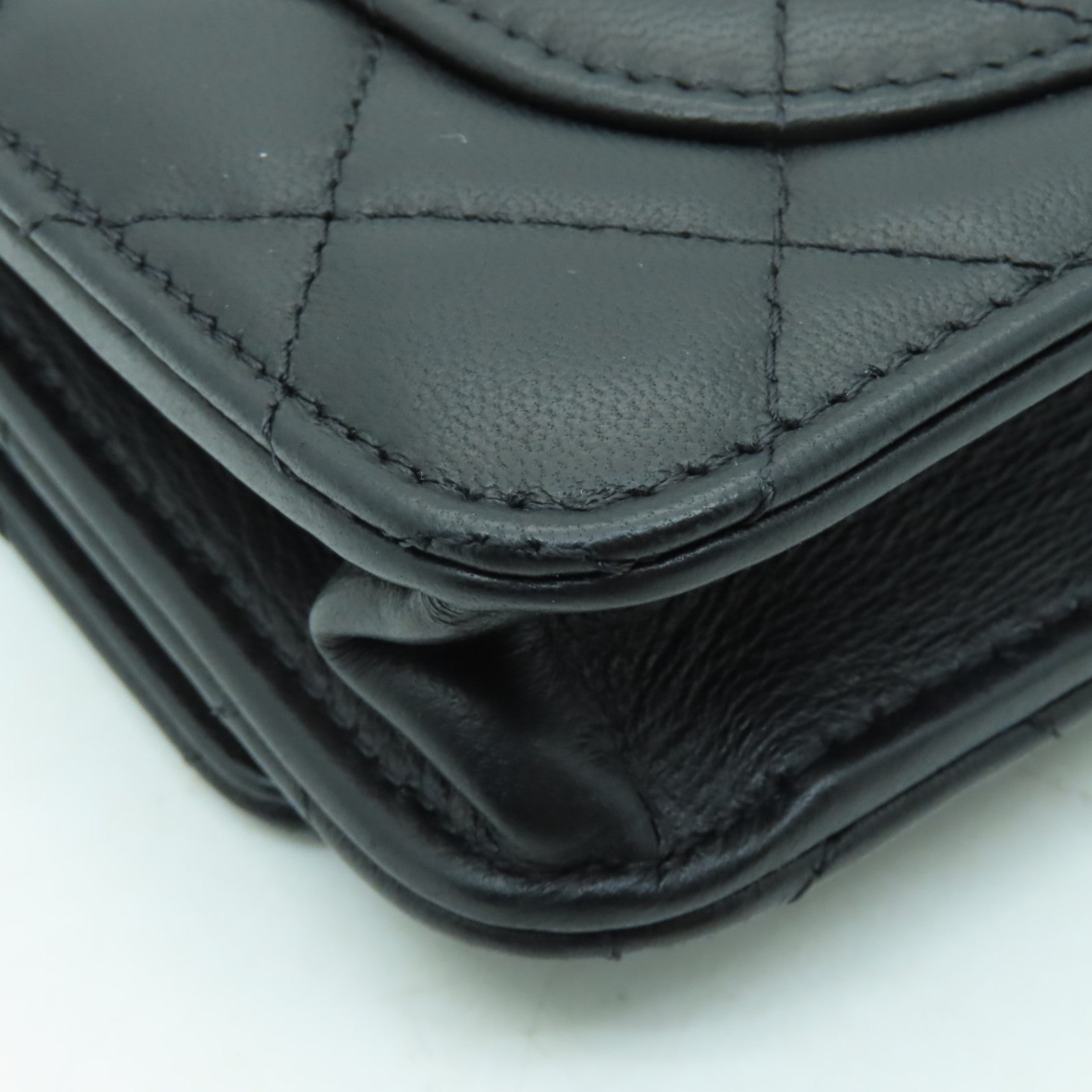 CHANEL 菱格羊皮皮革Wallet On Chain Shoulder Bag金扣鏈帶肩背袋黒色/白色