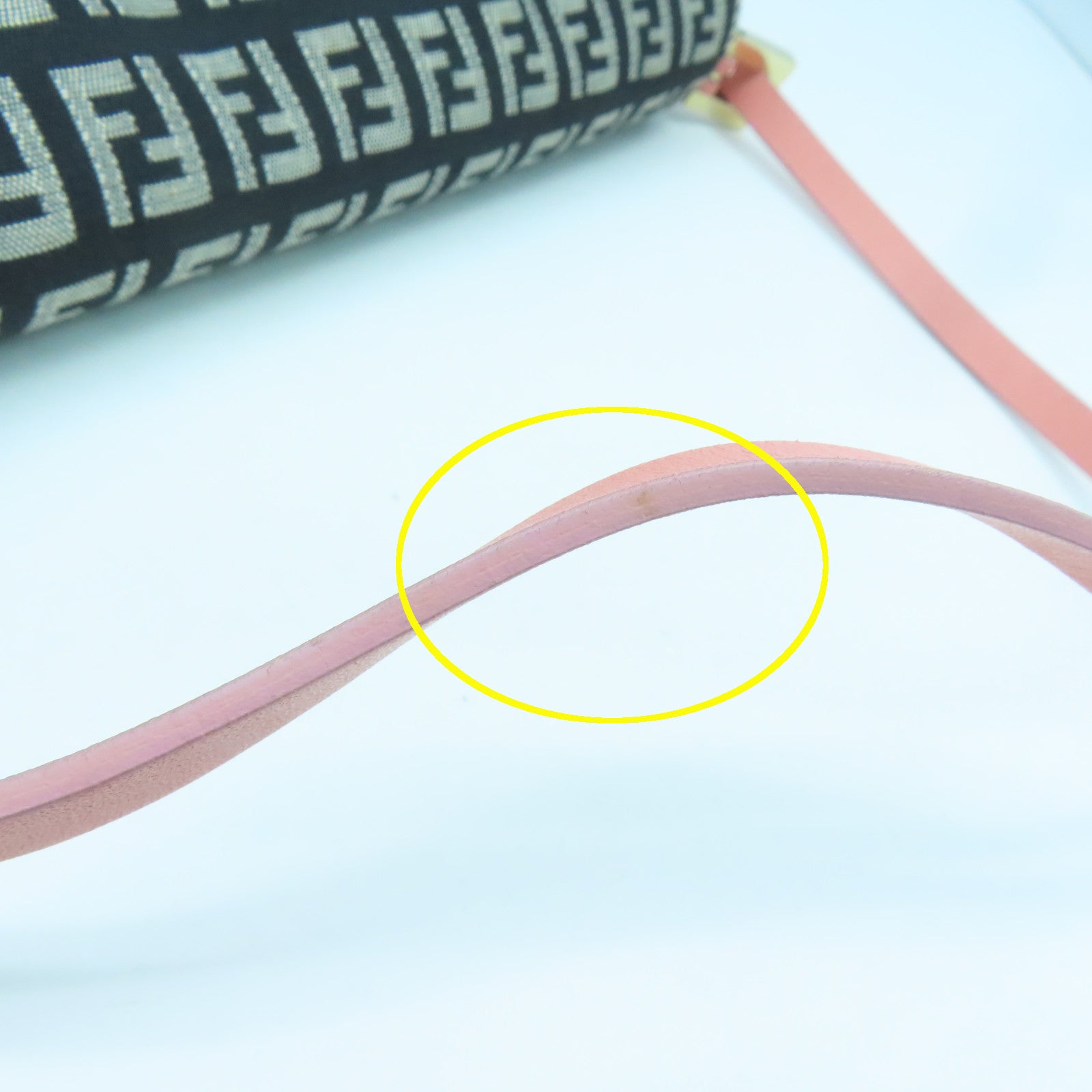 FENDI 帆布Shoulder Bag金扣肩背袋黑色/粉紅色