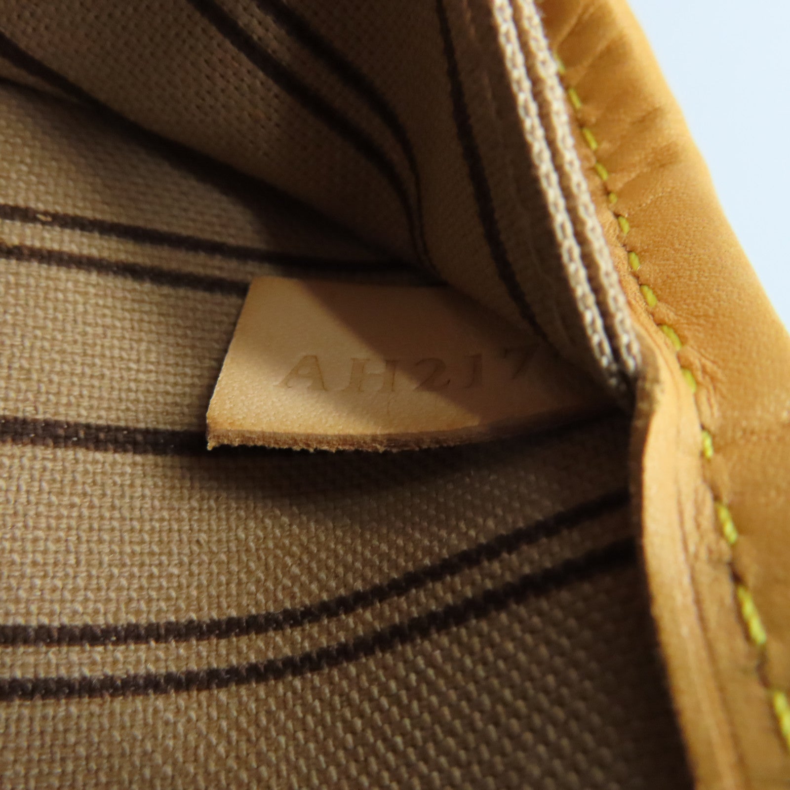 LOUIS VUITTON Monogram Neverfull金扣手挽袋棕色