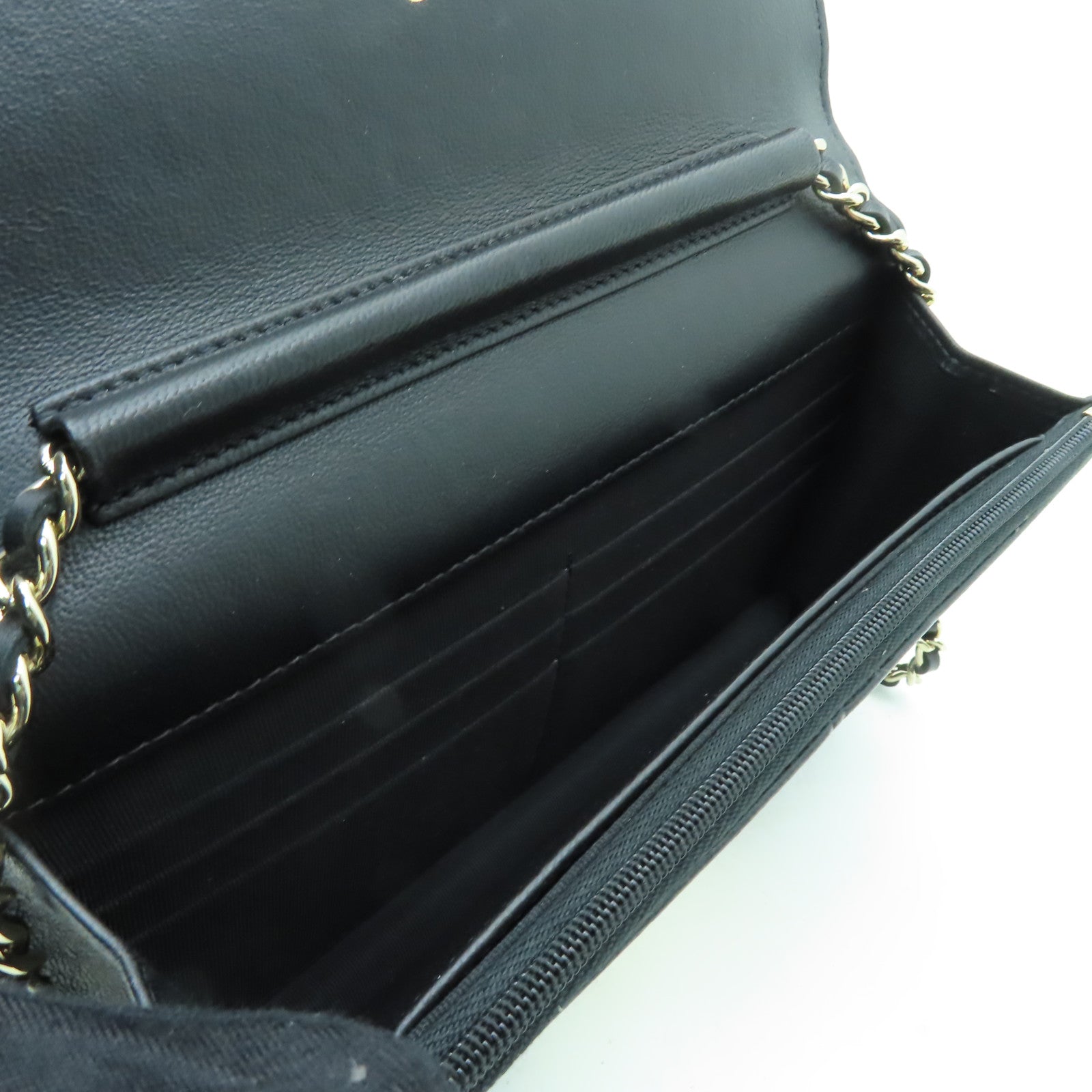 CHANEL 菱格羊皮皮革Wallet On Chain Shoulder Bag金扣鏈帶肩背袋黒色/白色
