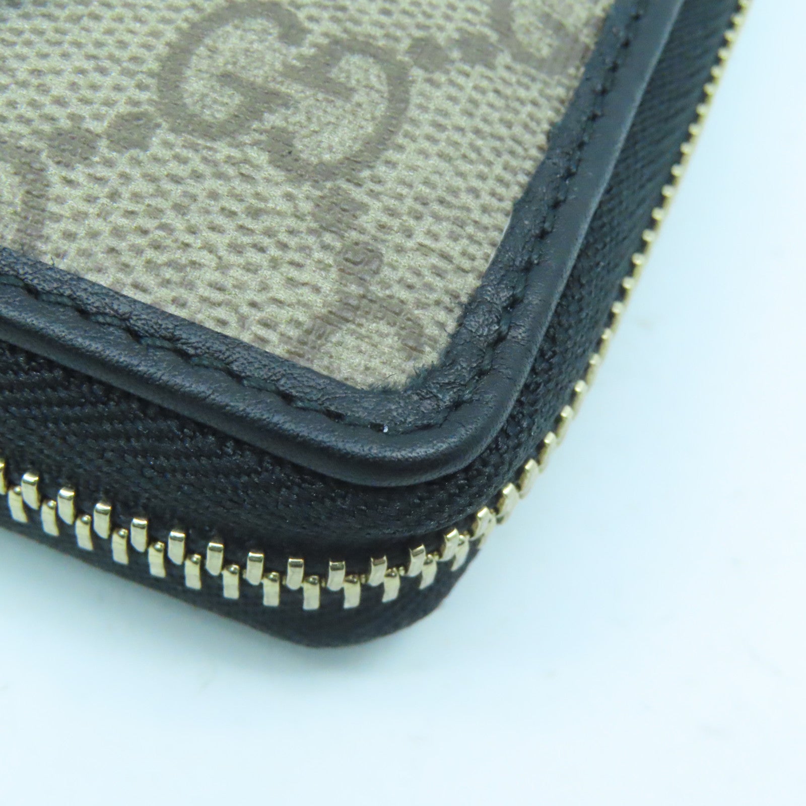 GUCCI 涂层皮革Round Wallet金扣长钱包啡色