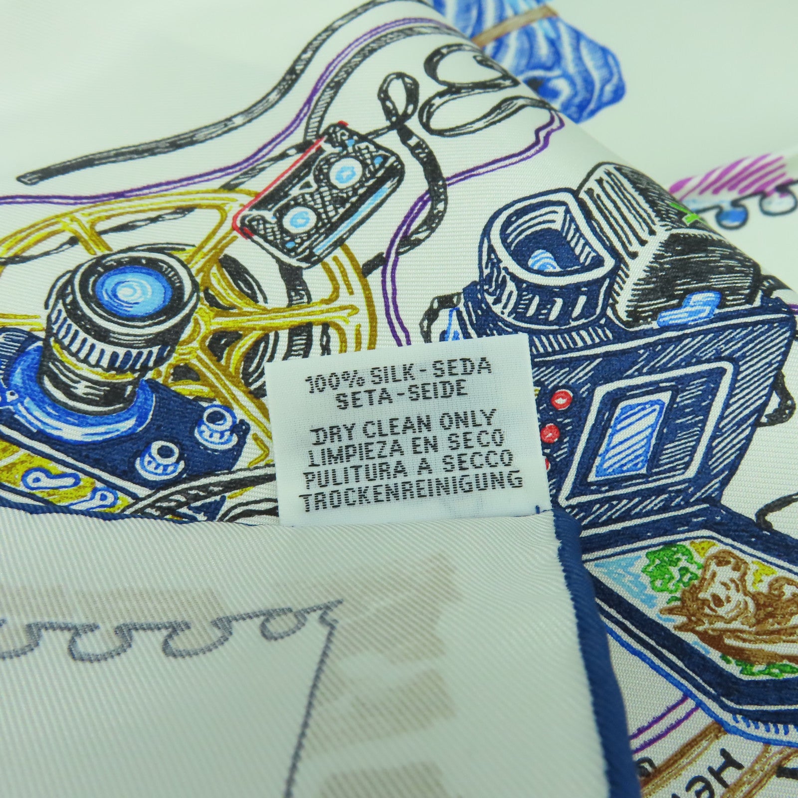 HERMES 絲質Scarf 90x90絲巾米色