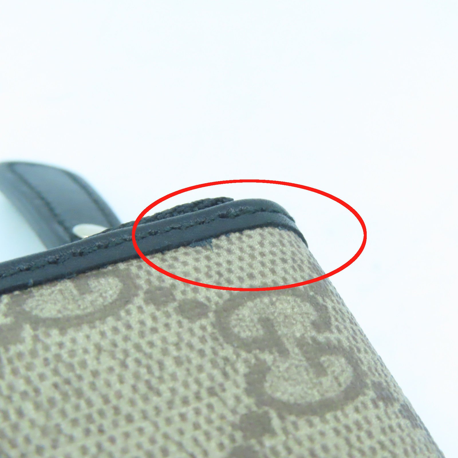 GUCCI 涂层皮革Round Wallet金扣长钱包啡色