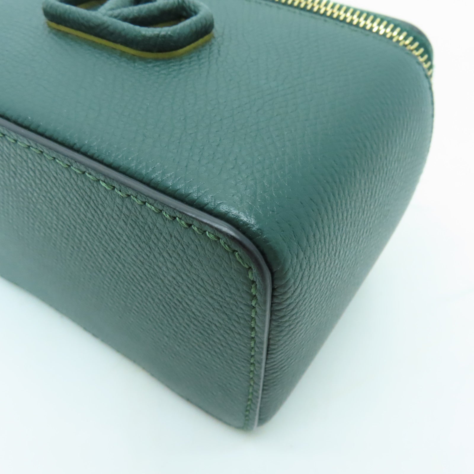 Valentino 牛皮皮革Mini Vsling Vanity Case金扣手挽肩背兩用袋綠色