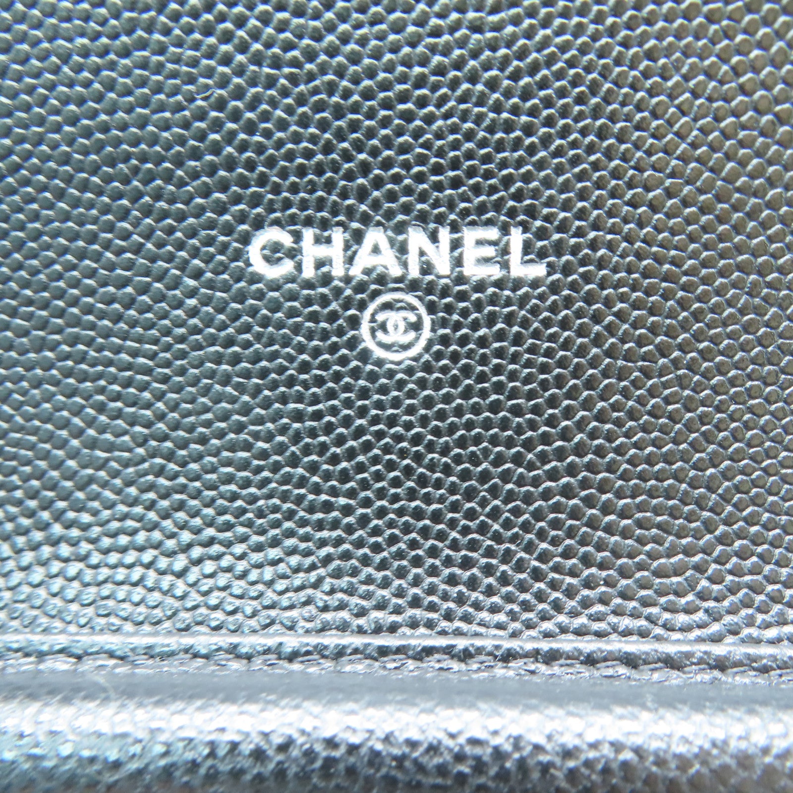 CHANEL Caviar皮革Chain Shoulder銀扣鏈帶肩背袋黑色