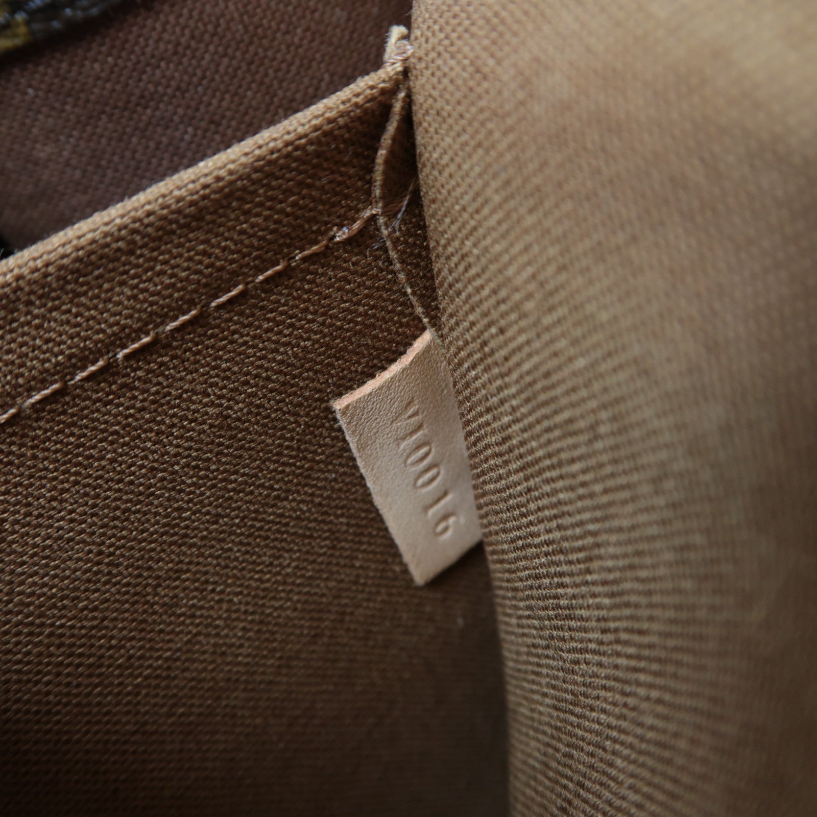 LOUIS VUITTON Monogram Popincourt金扣手挽袋啡色