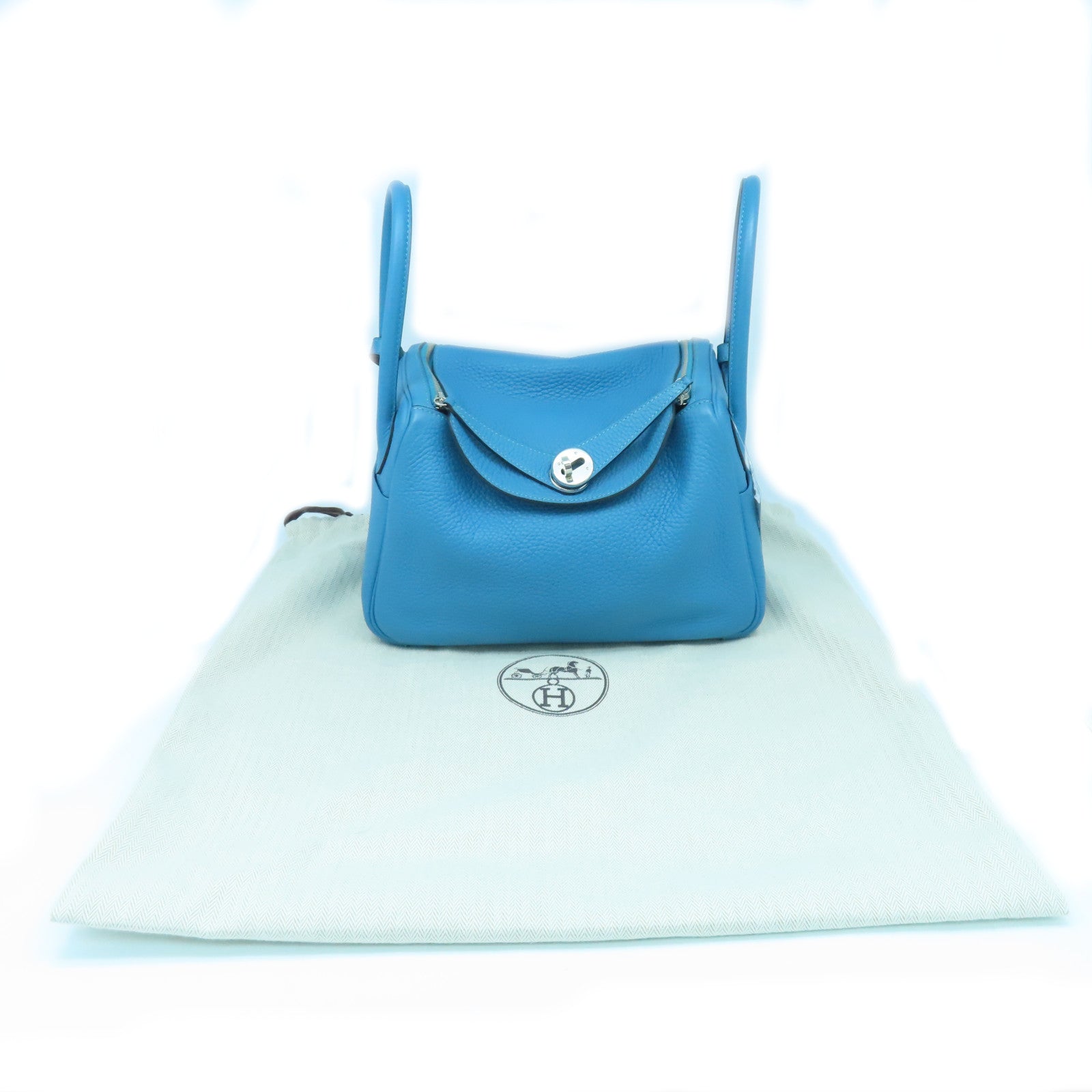 HERMES Clemence leather Lindy 26 silver buckle handle shoulder bag blue