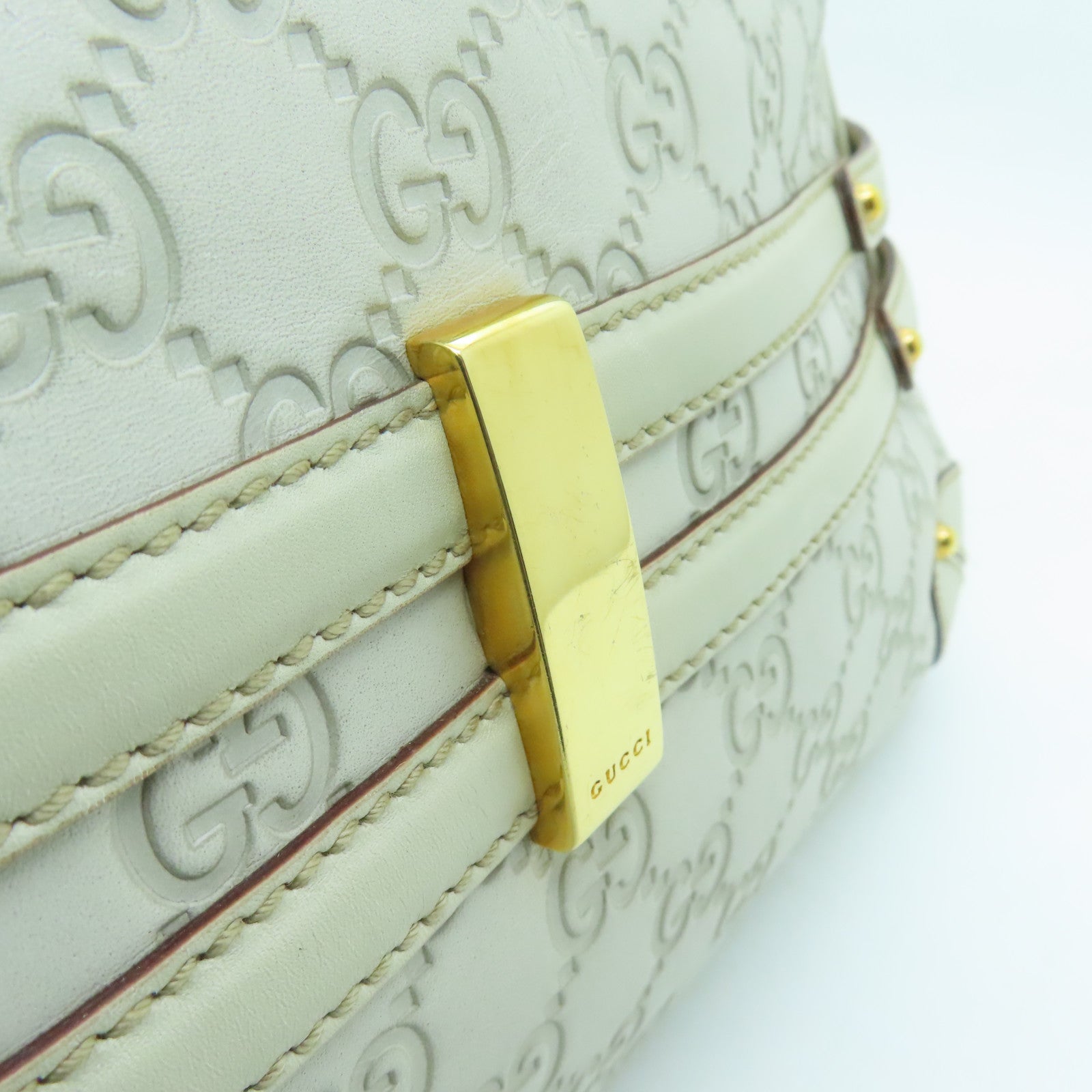 GUCCI 牛皮皮革Shoulder Bag金扣肩背袋白色
