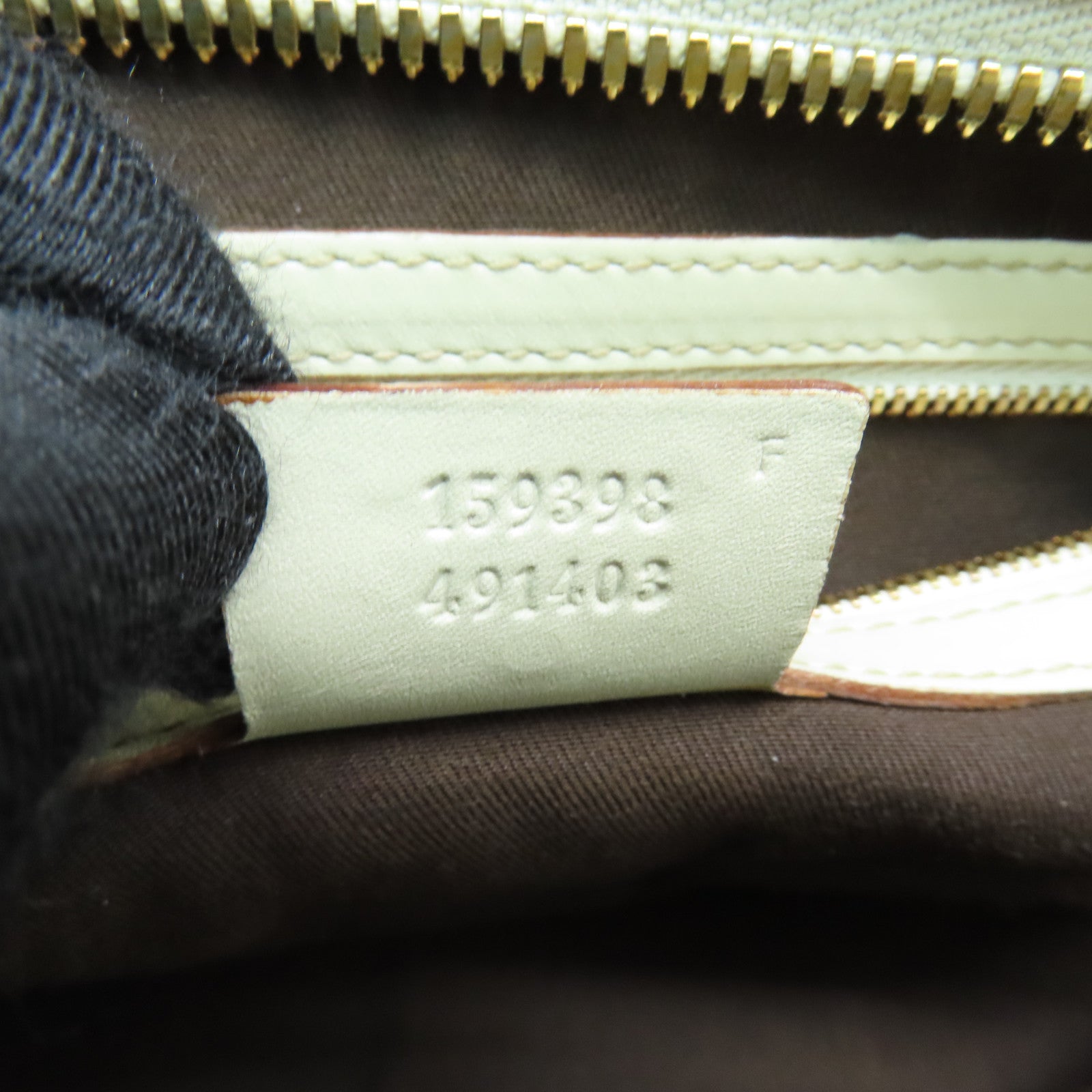 GUCCI 牛皮皮革Shoulder Bag金扣肩背袋白色