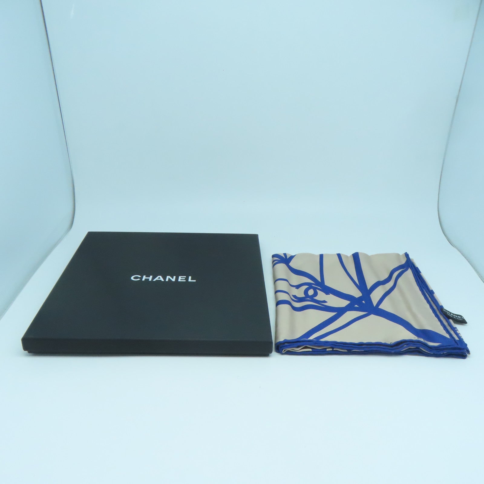 CHANEL 【激減優惠】絲質Chanel Scarf圍巾米色/藍色