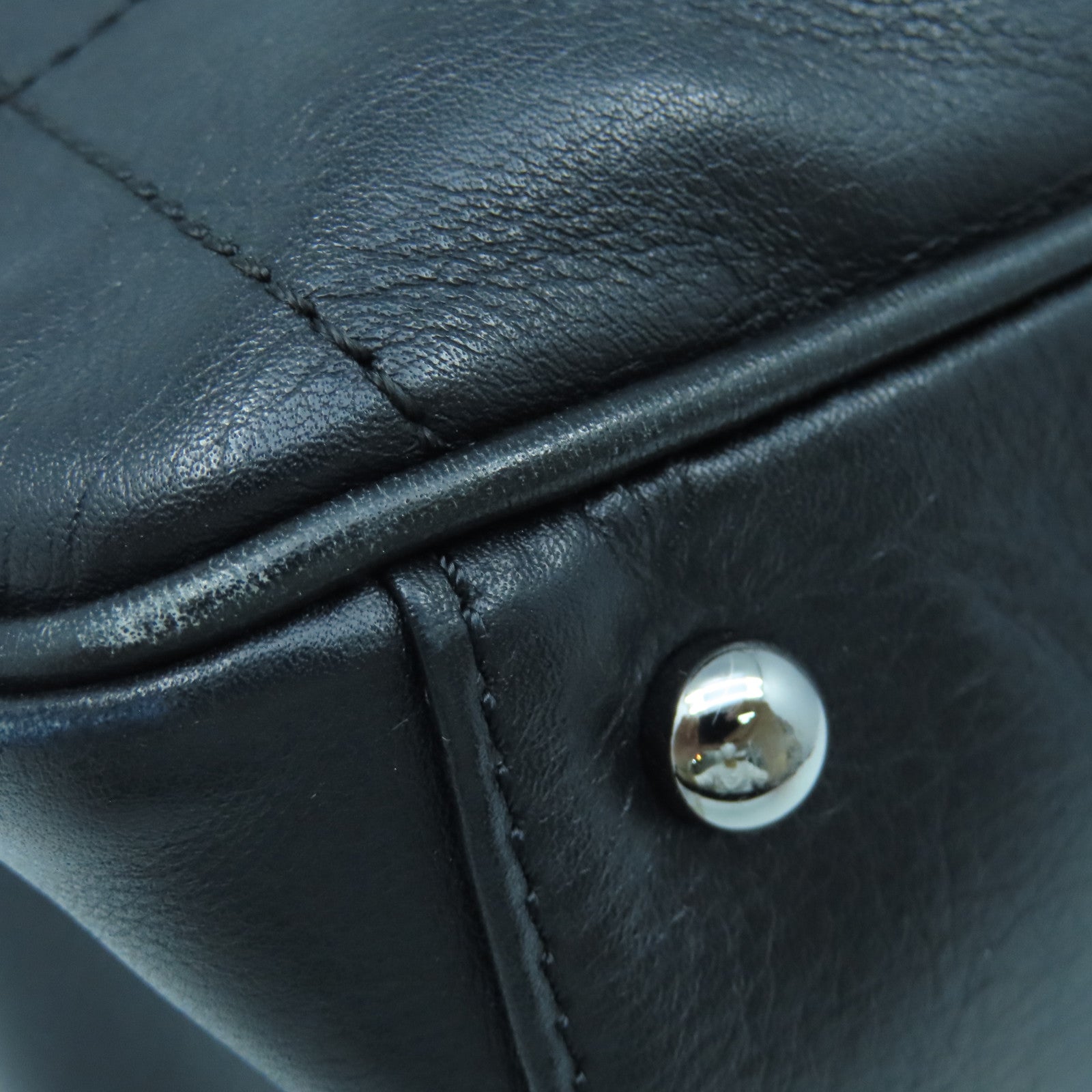 CHANEL Rhombus Sheepskin Leather Hand Bag Silver Buckle Hand Bag Black