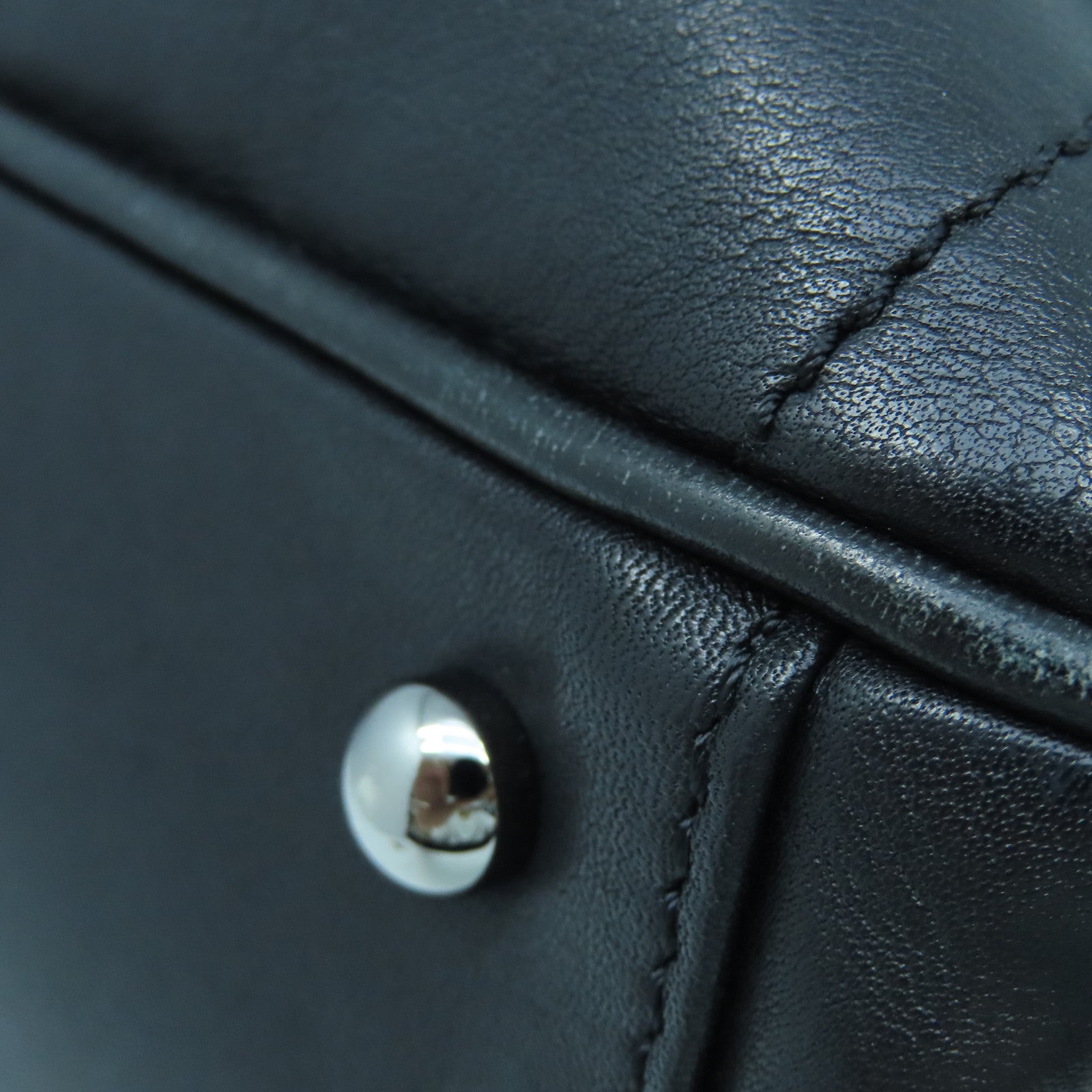 CHANEL Rhombus Sheepskin Leather Hand Bag Silver Buckle Hand Bag Black