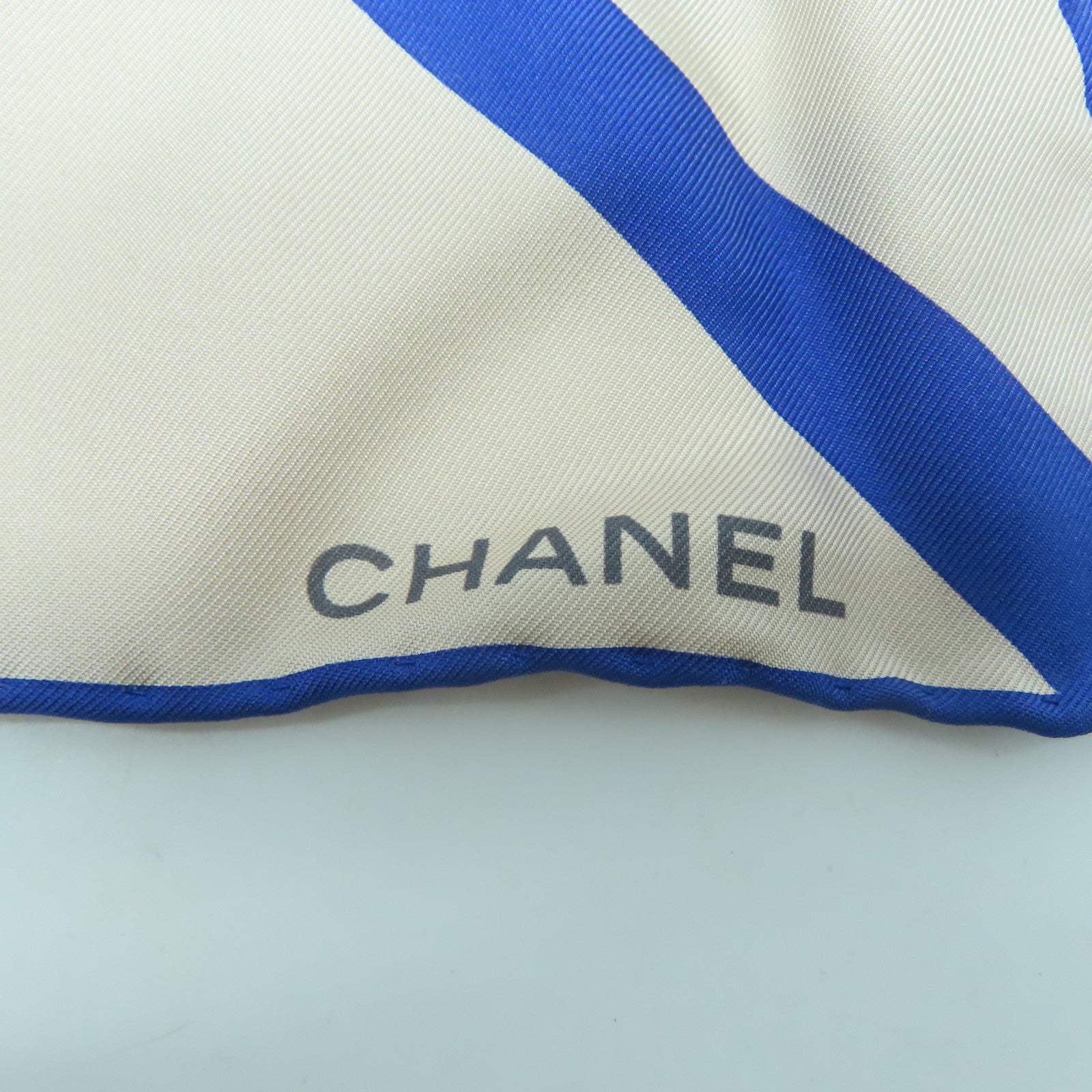 CHANEL 【激減優惠】絲質Chanel Scarf圍巾米色/藍色