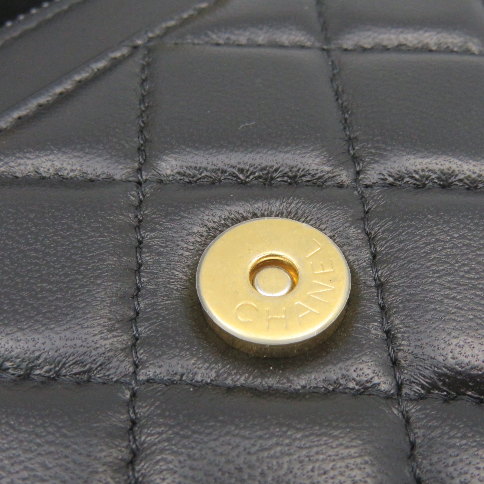 CHANEL 菱格羊皮皮革Wallet On Chain Shoulder Bag金扣鏈帶肩背袋黑色