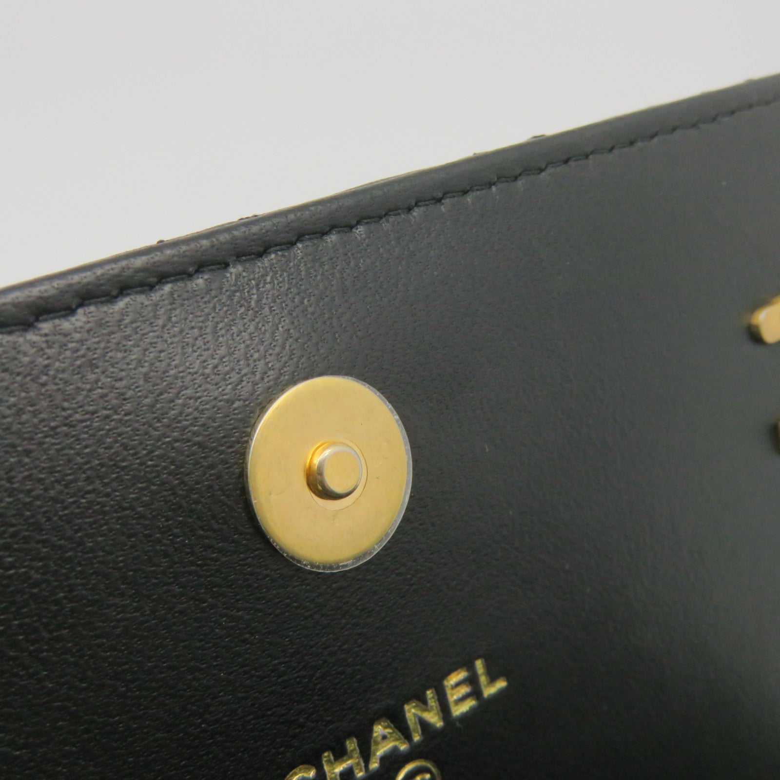 CHANEL 菱格羊皮皮革Wallet On Chain Shoulder Bag金扣鏈帶肩背袋黑色
