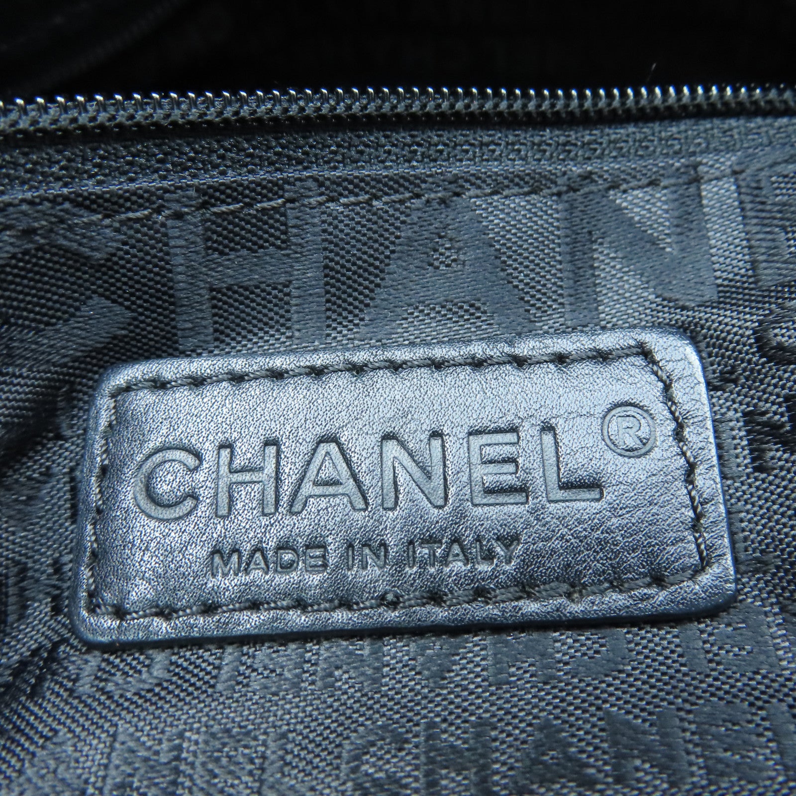 CHANEL Rhombus Sheepskin Leather Hand Bag Silver Buckle Hand Bag Black