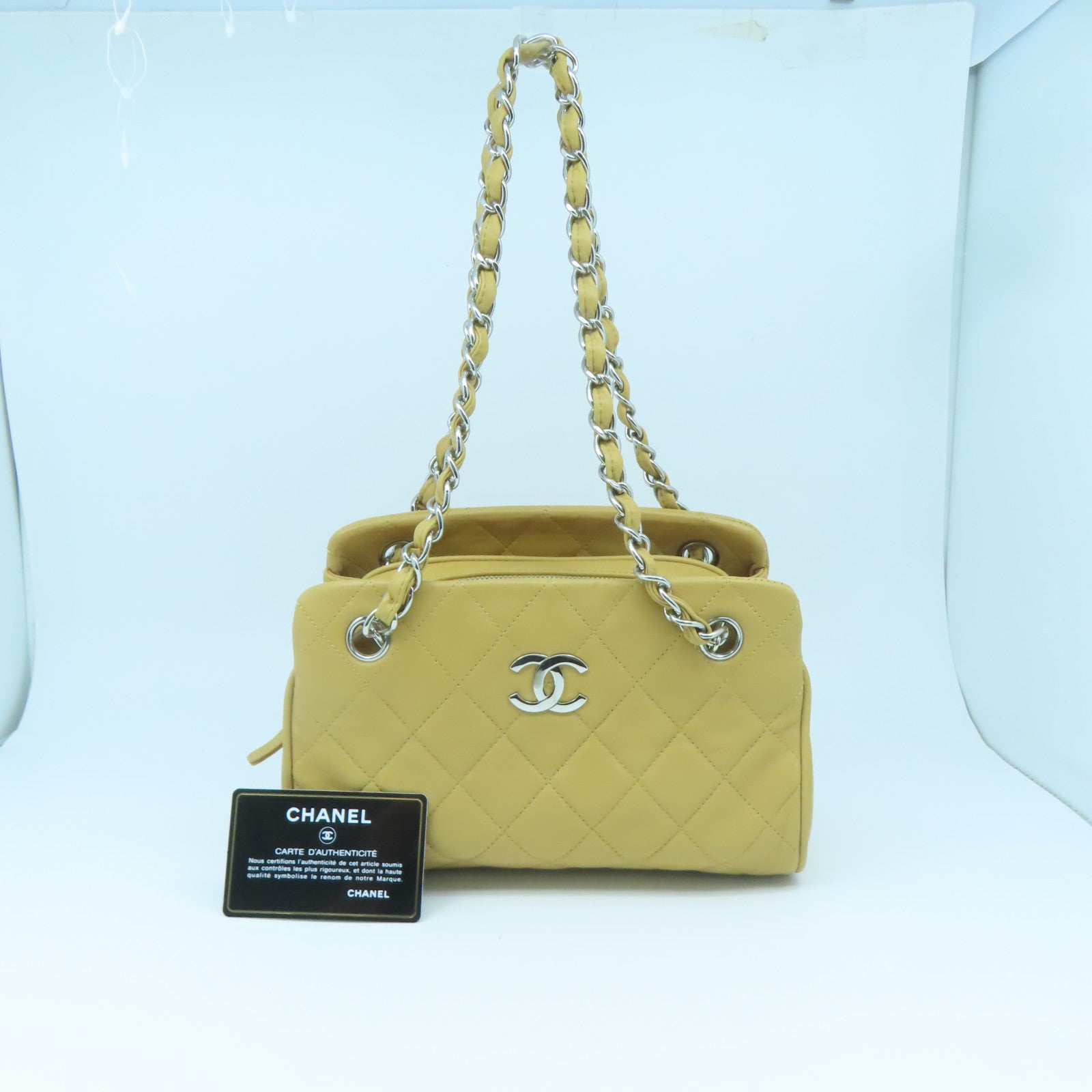 CHANEL 菱格羊皮皮革Chain Shoulder銀扣鏈帶肩背袋杏色