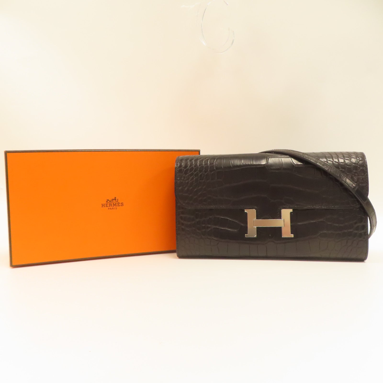 HERMES 鱷魚皮革Constance To Go銀扣肩背袋黑色