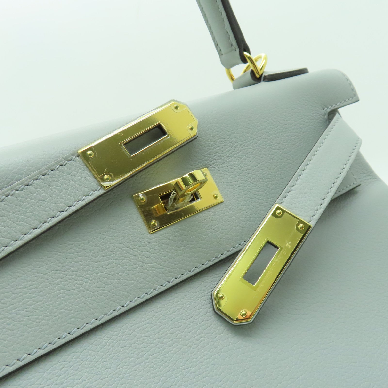 HERMES Evercolor皮革Kelly 28金扣手挽肩背兩用袋淺藍色