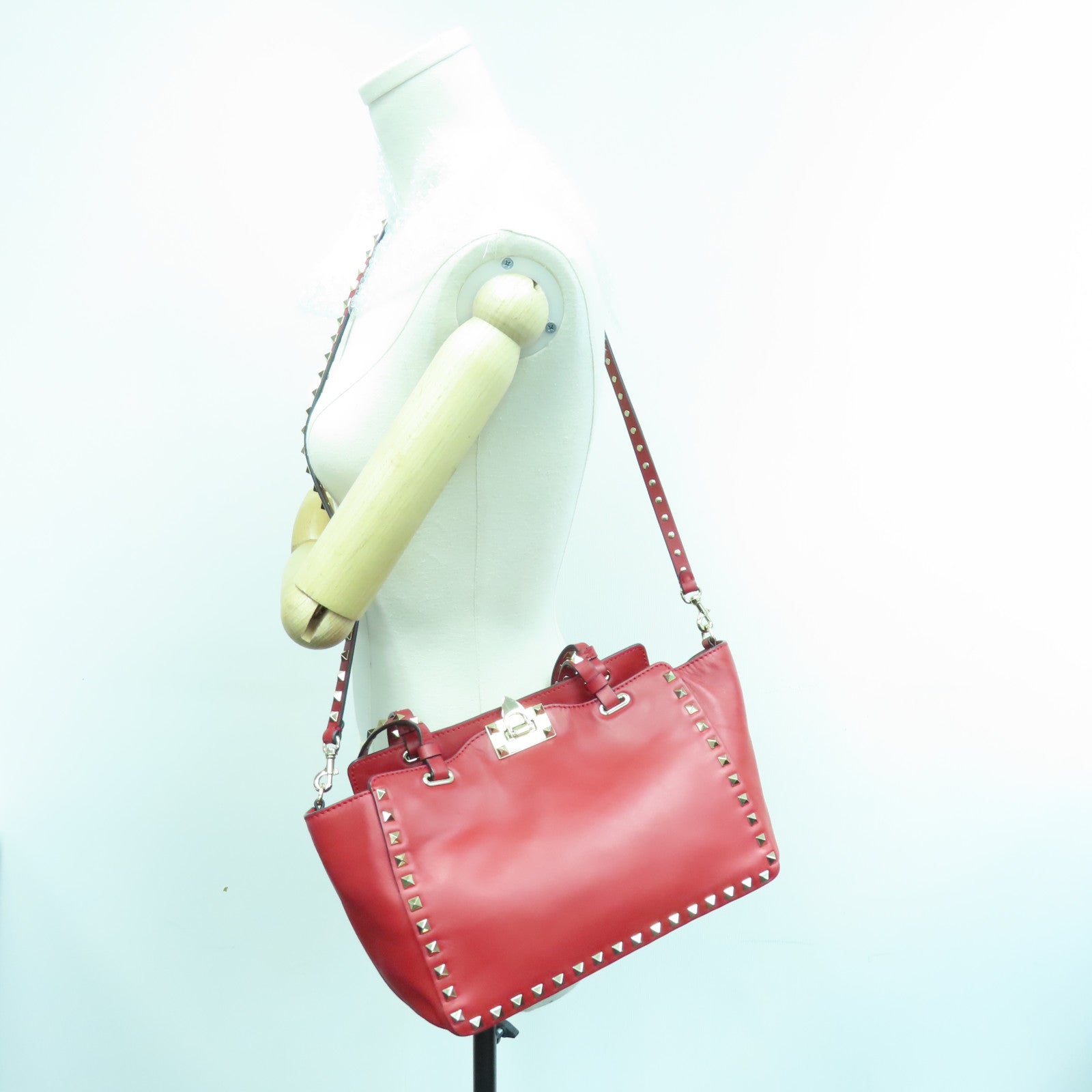 Valentino sheepskin leather 2way Shoulder Bag gold buckle handle shoulder bag red