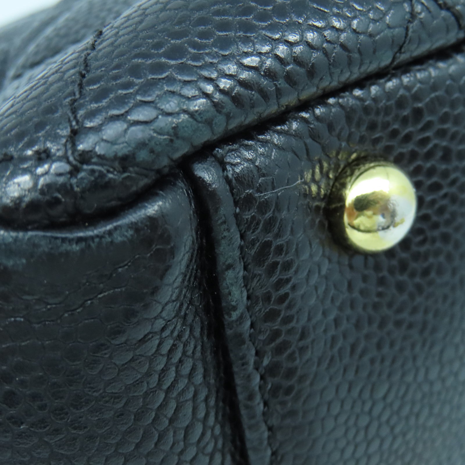 CHANEL rhombic cowhide leather Shoulder Bag gold buckle shoulder bag black