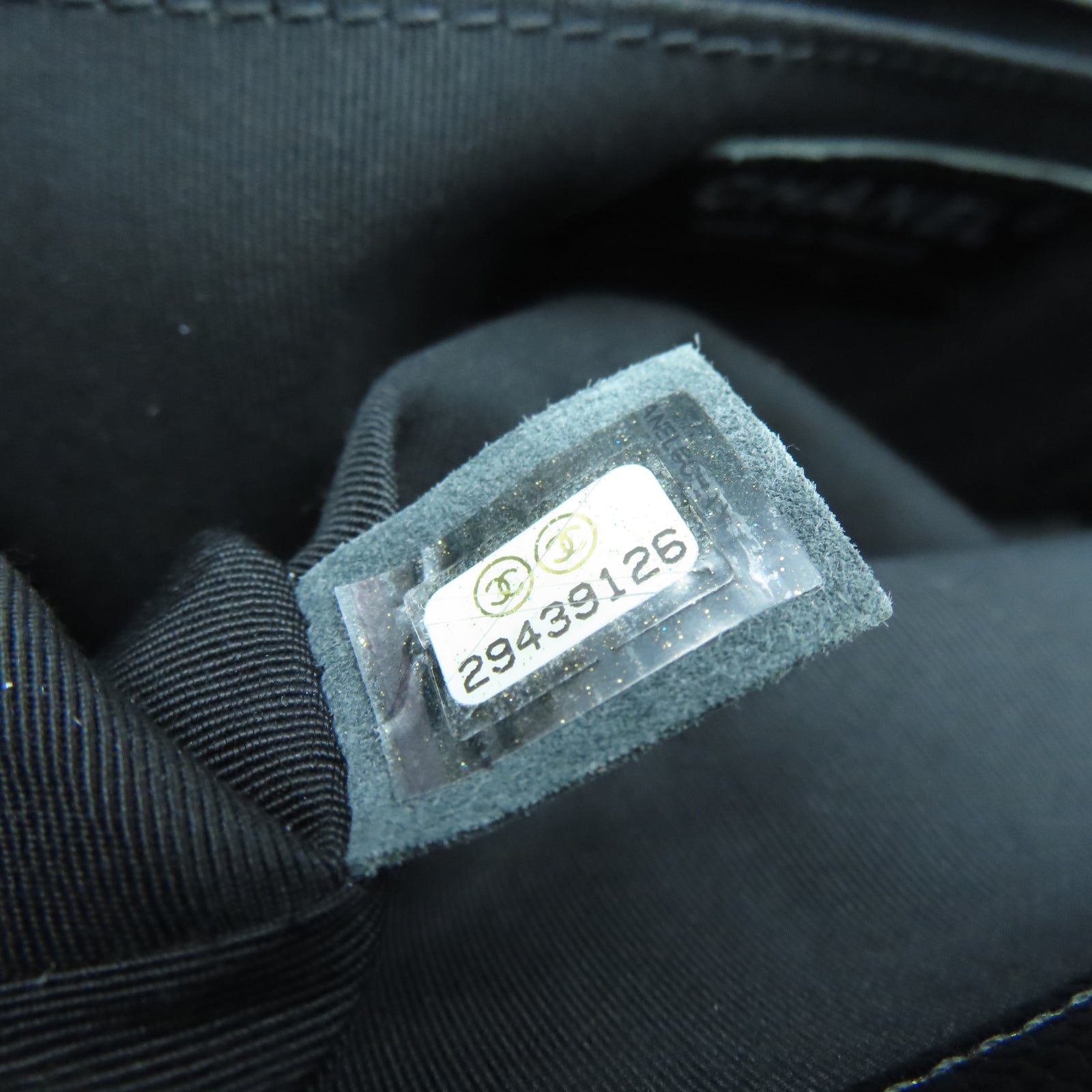 CHANEL 斜紋Caviar皮革Boy Chanel銀扣鏈帶肩背袋黑色