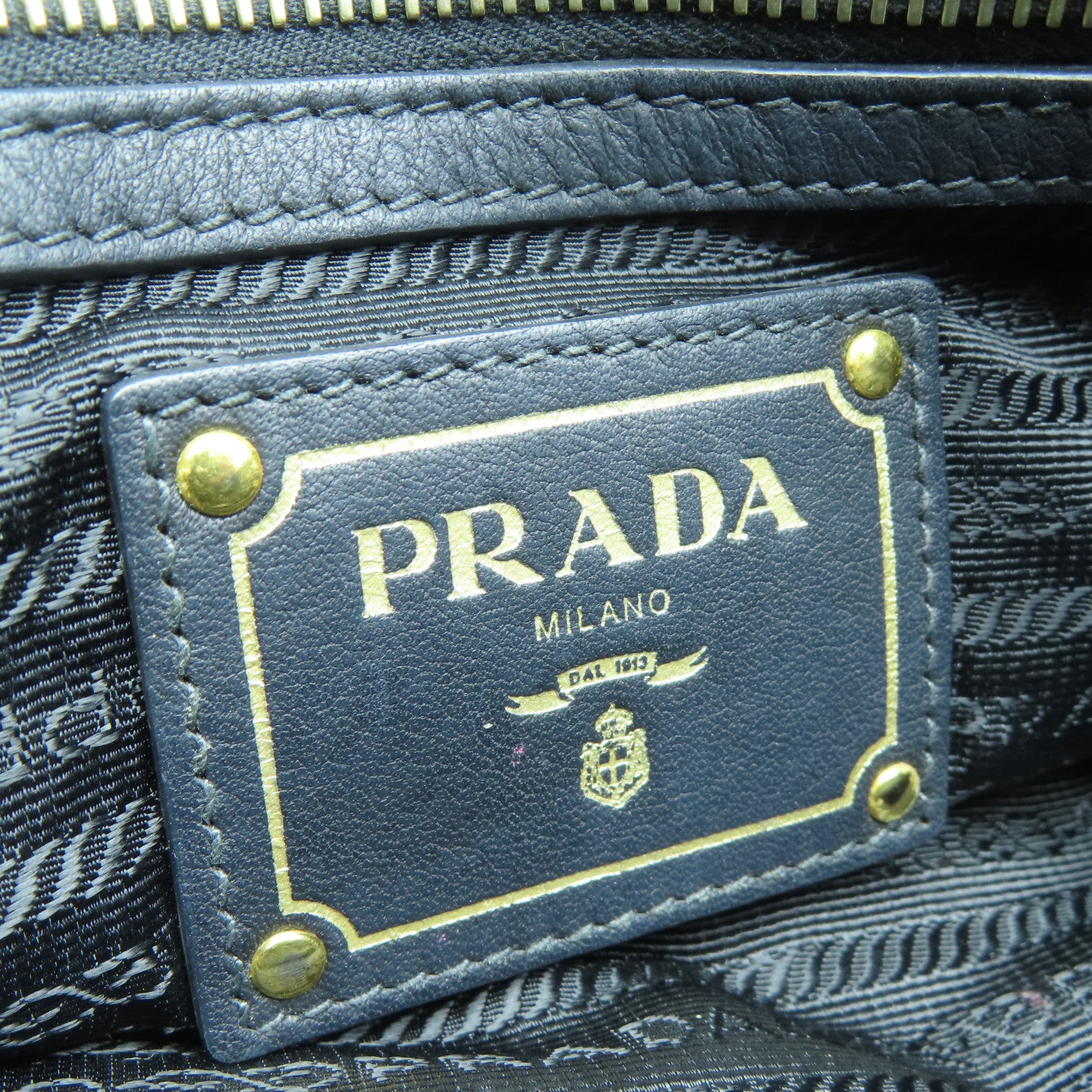 PRADA 尼龙2 way Shoulder金扣手挽肩背两用袋