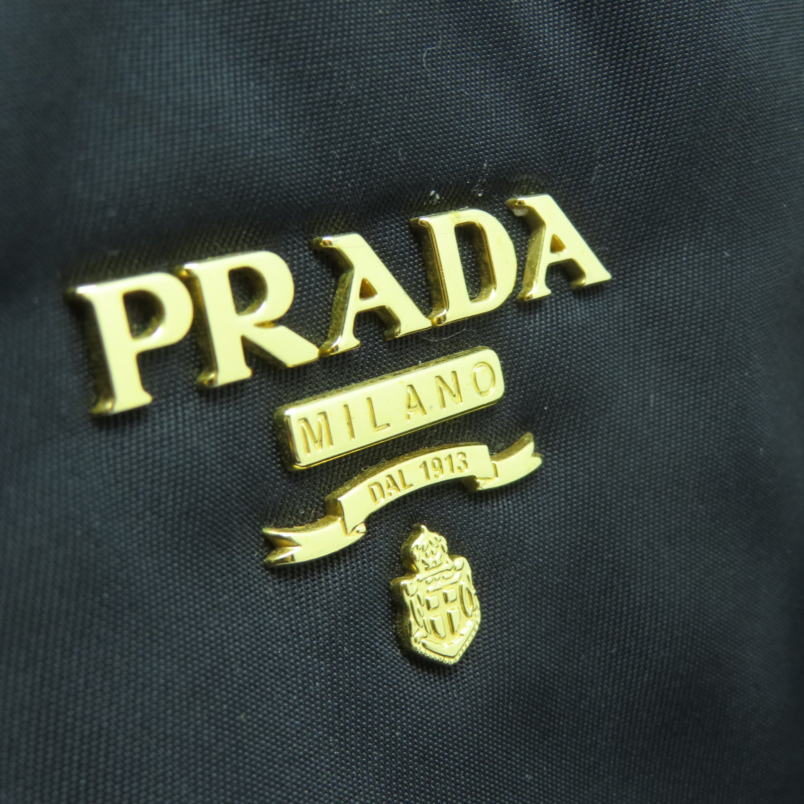 PRADA 尼龙2 way Shoulder金扣手挽肩背两用袋