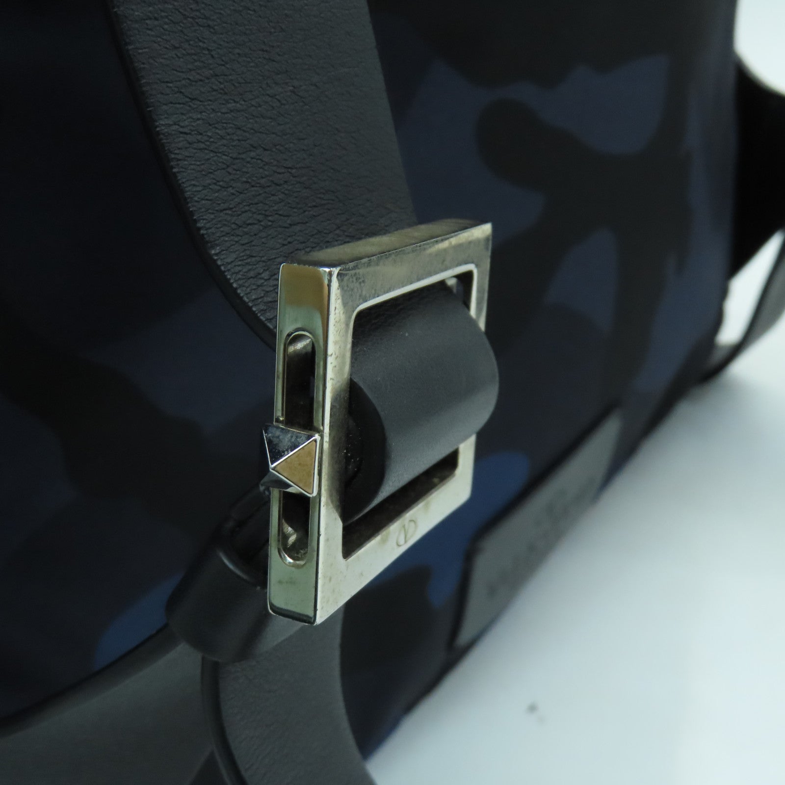 Valentino 尼龙Backpack银扣背包蓝色