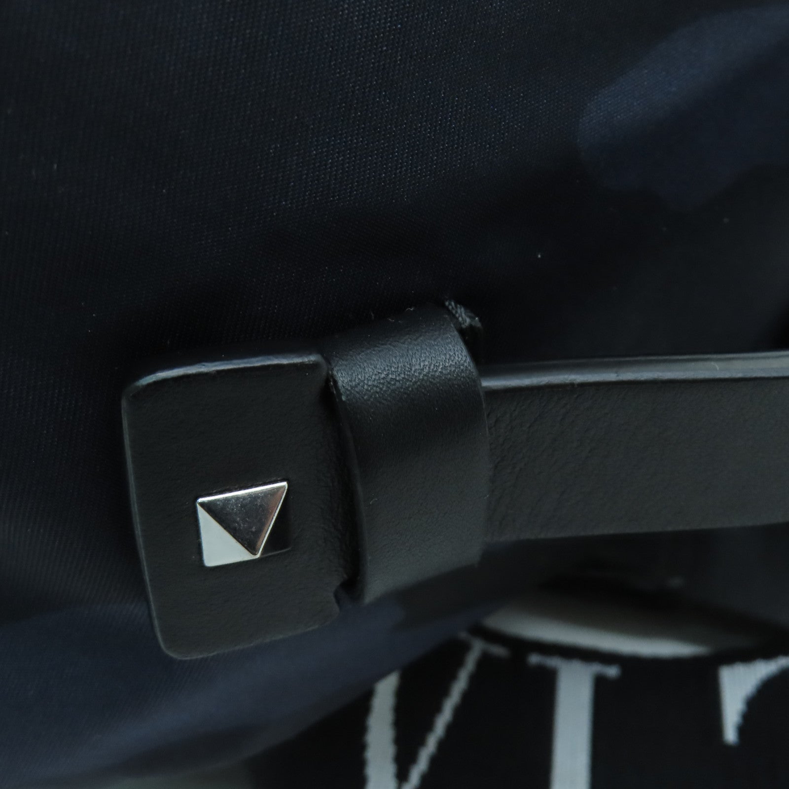 Valentino 尼龙Backpack银扣背包蓝色