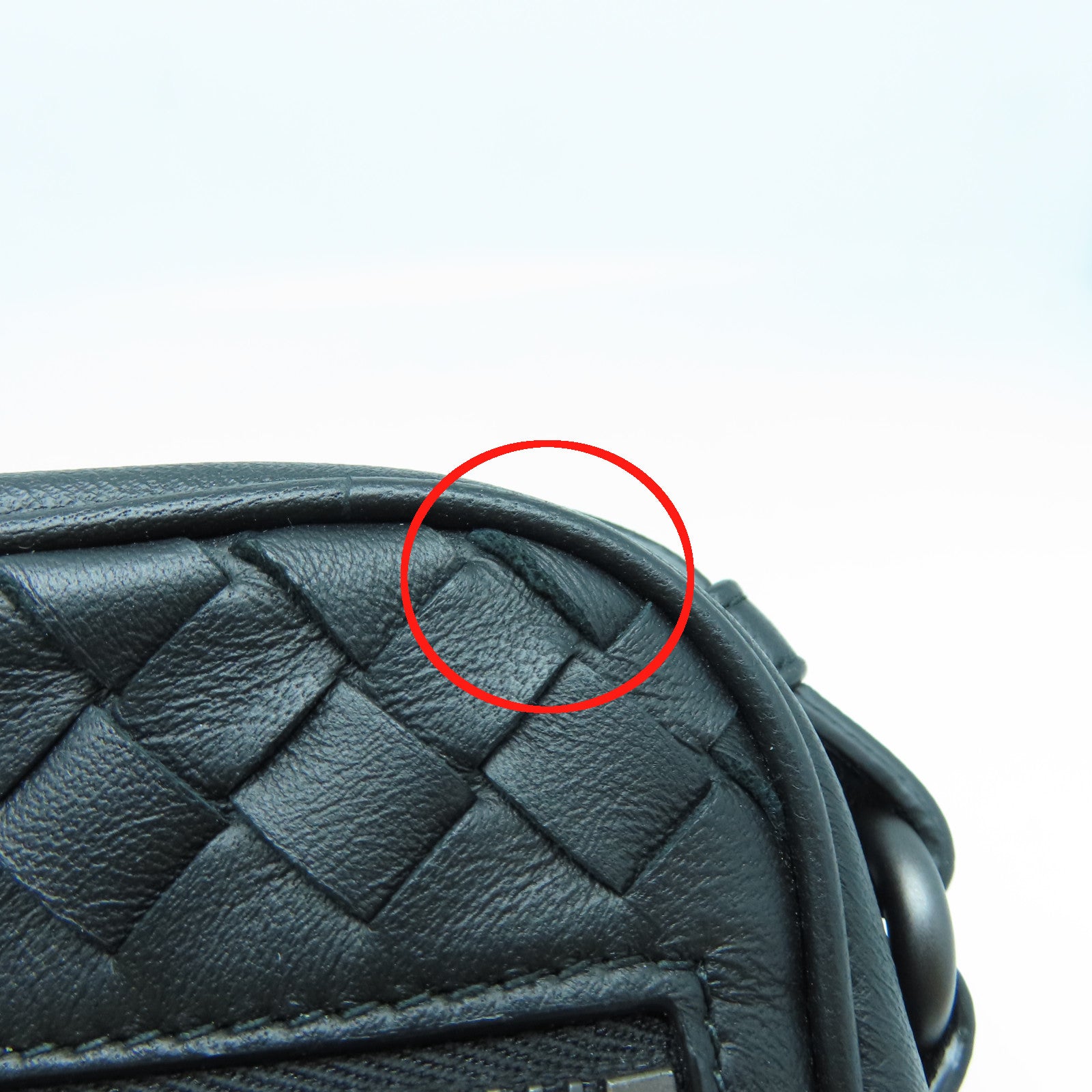 BOTTEGA VENETA 织纹皮革Shoulder Bag肩背袋黑色