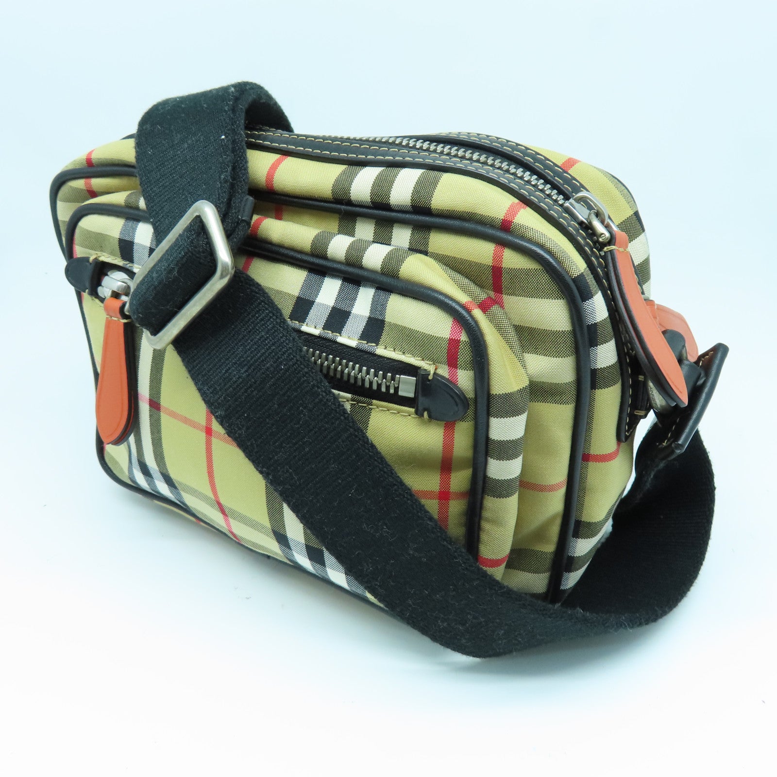 BURBERRY 帆布Shoulder Bag银扣肩背袋米色