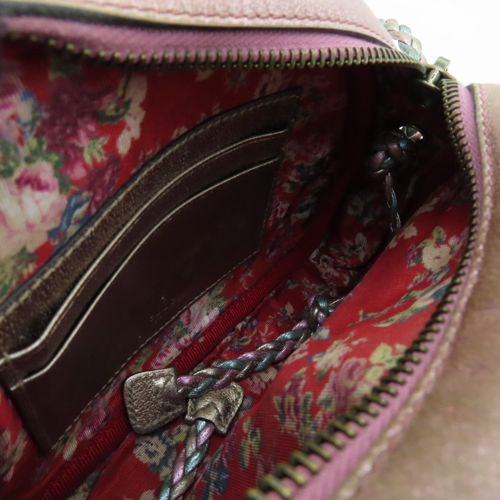 GUCCI leather Zumi Horsebit gold buckle shoulder bag pink light green