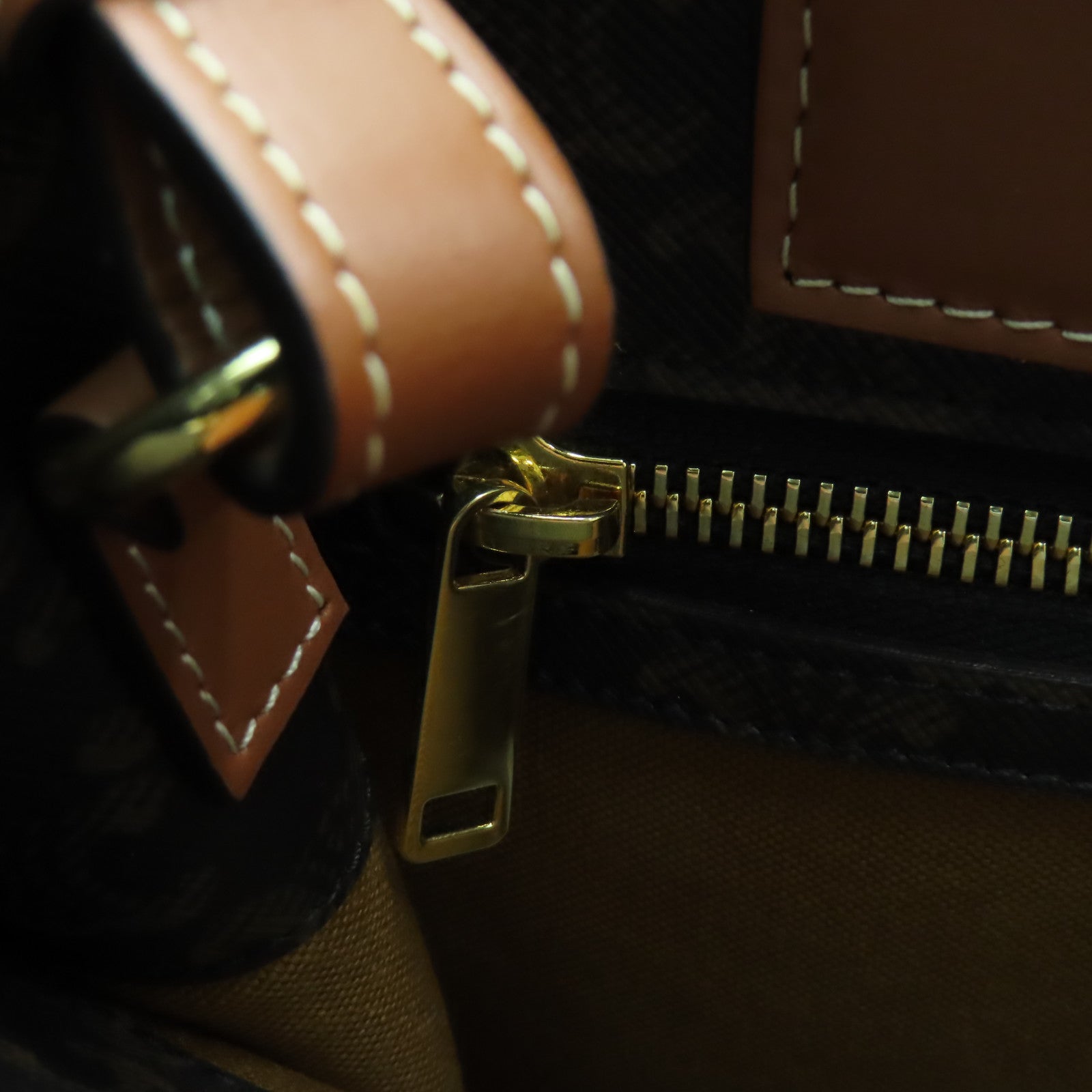 CELINE 【激減優惠】塗層皮革Triomphe Cabas金扣手挽肩背兩用袋棕色