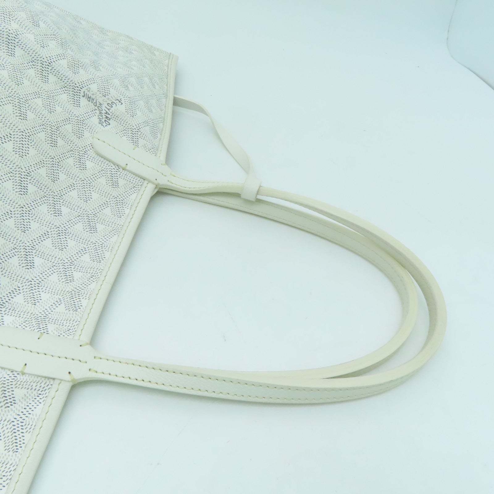 GOYARD 塗層帆布Saint Louis PM Shoulder Bagc銀扣肩背袋白色