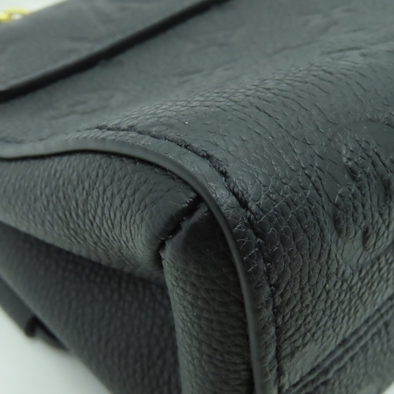 LOUIS VUITTON Monogram Empreinte Vavin BB金扣鏈帶肩背袋黑色