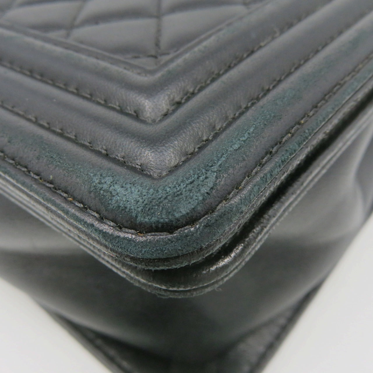CHANEL 菱格羊皮皮革Boy Chanel 28cm Shoulder Bag銀扣鏈帶肩背袋黑色