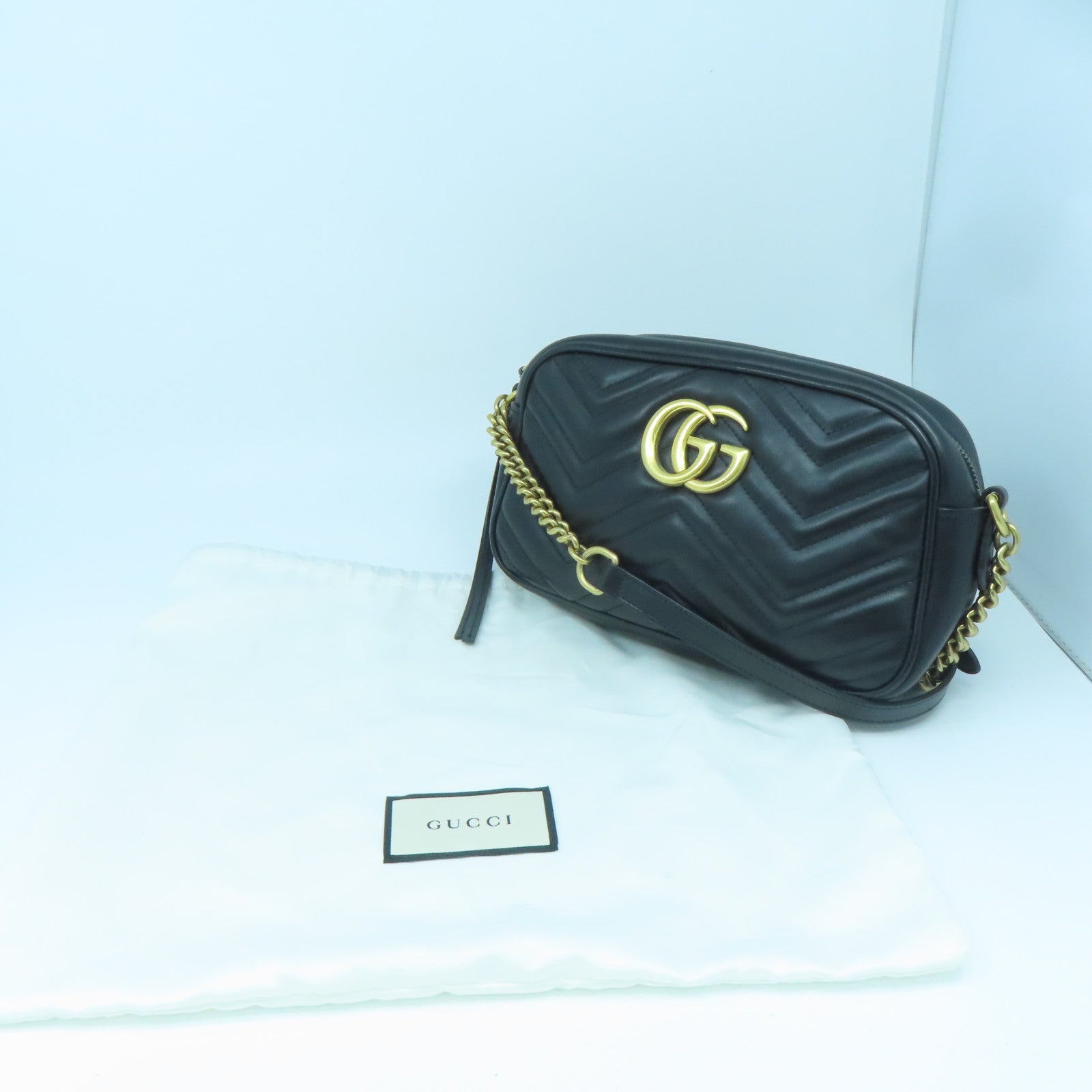 GUCCI 牛皮皮革GG Marmont金扣鏈帶肩背袋黑色