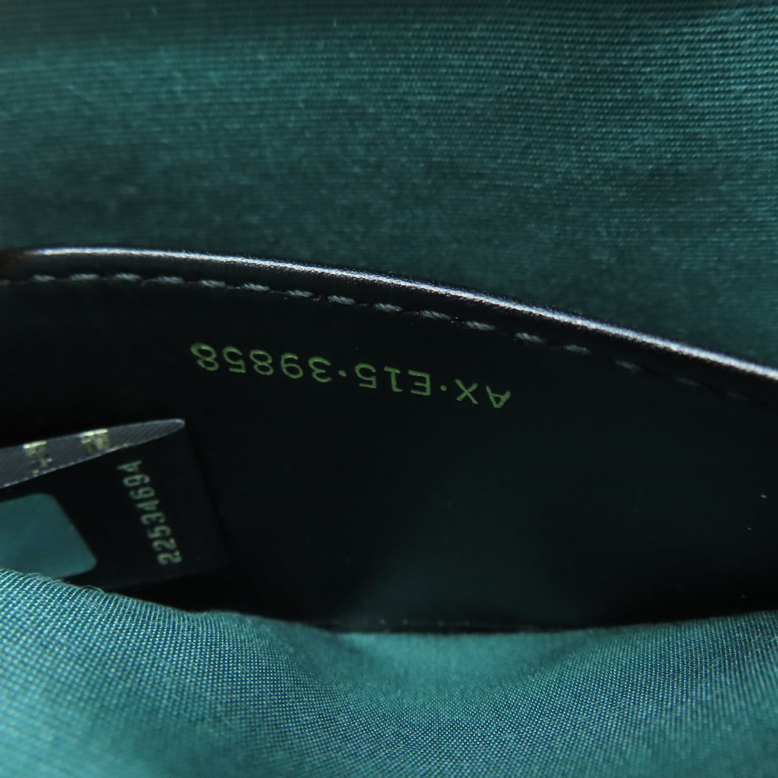 BVLGARI 牛皮皮革Shoulder Bag金扣肩背袋黑色