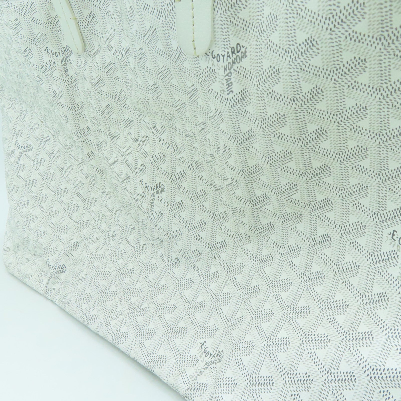 GOYARD 塗層帆布Saint Louis PM Shoulder Bagc銀扣肩背袋白色